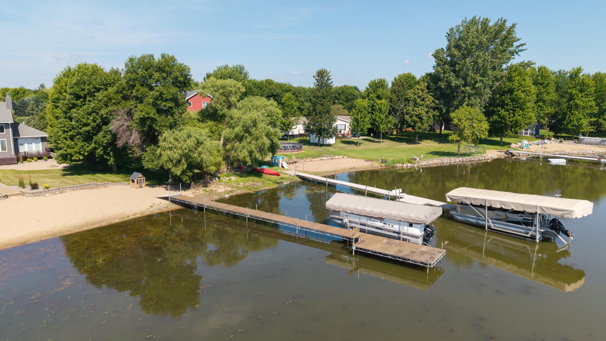 main property photo 4