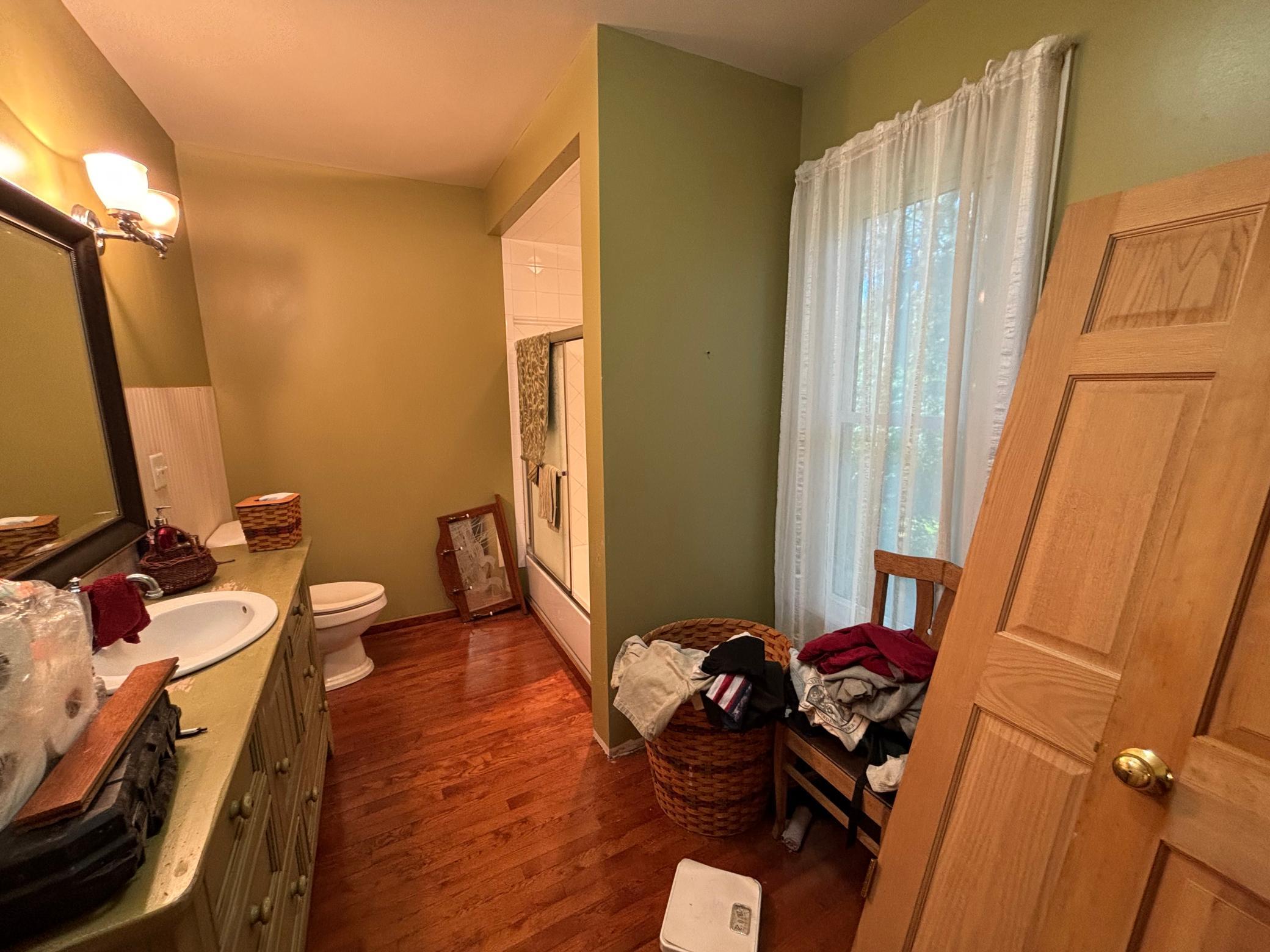 main property photo 11