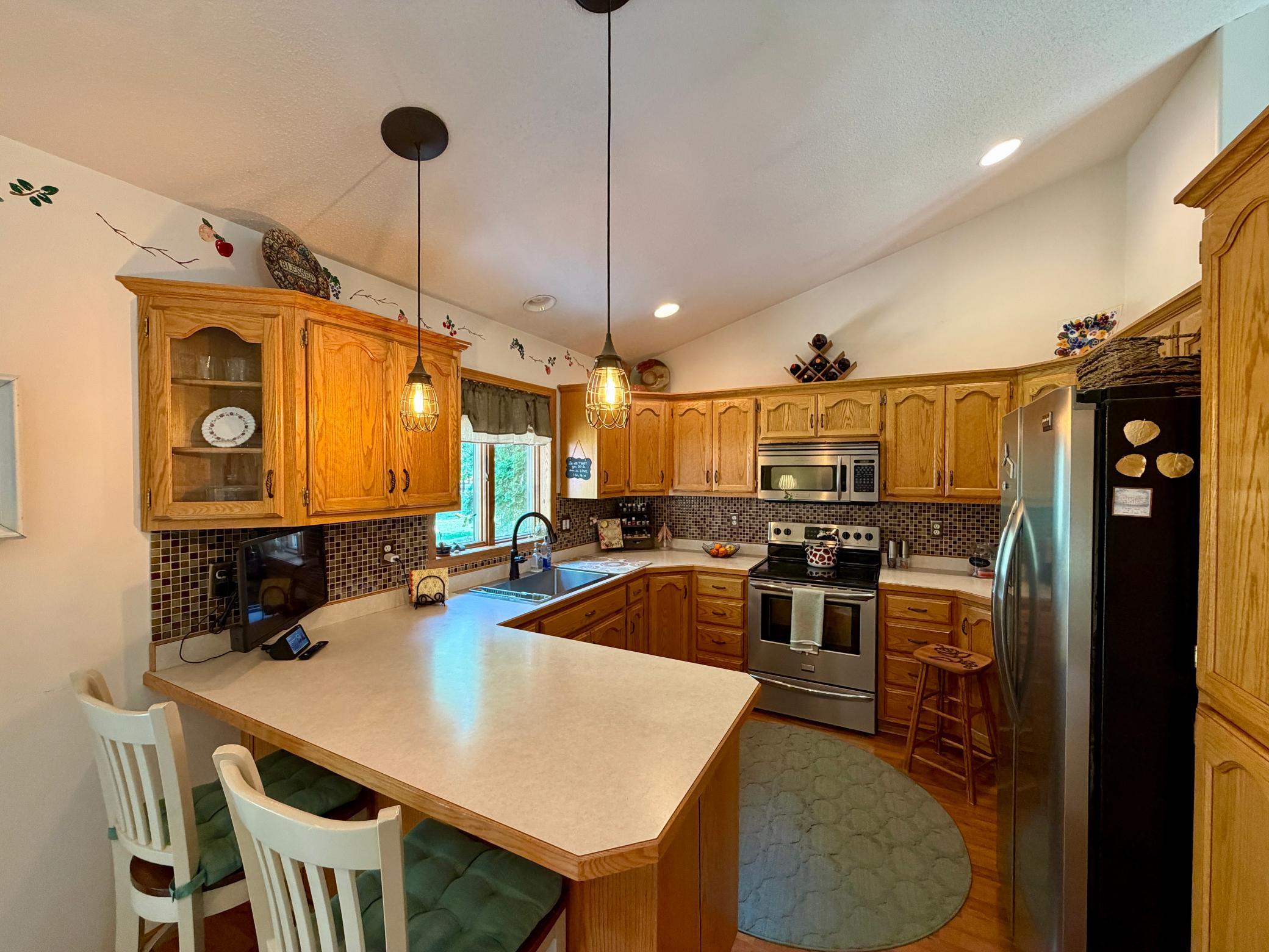 main property photo 11