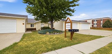image of property with 3 Bed | 2 Bath | 1,214 Sqft