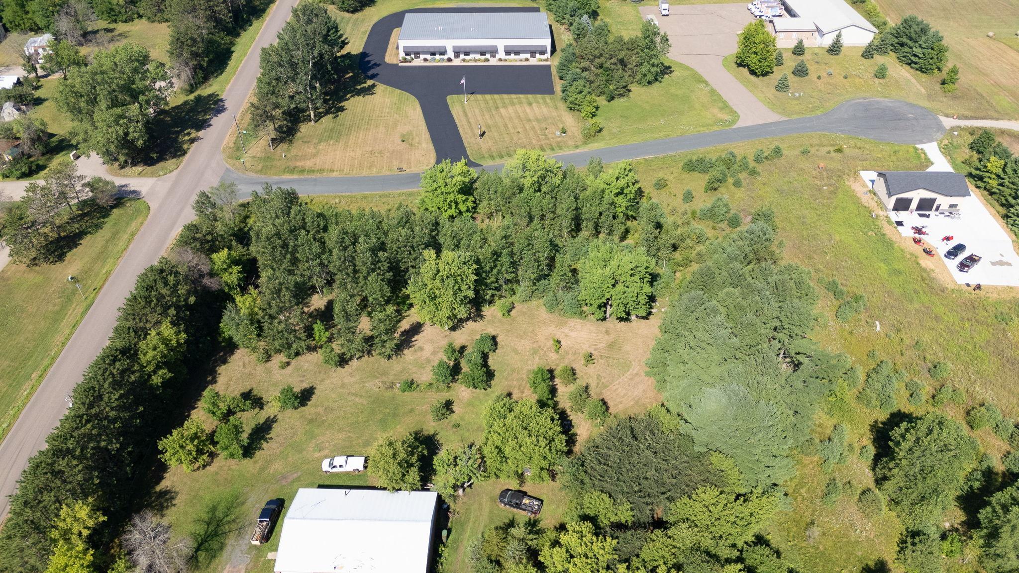 main property photo 17