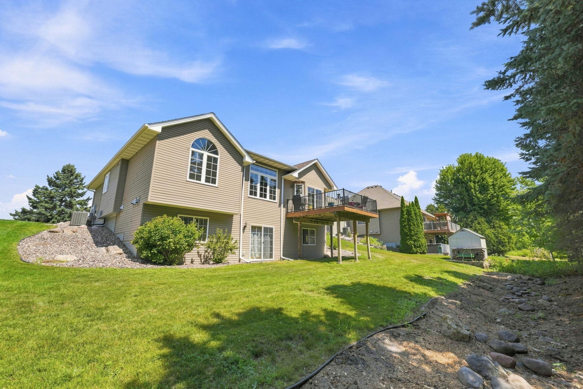 main property photo 4