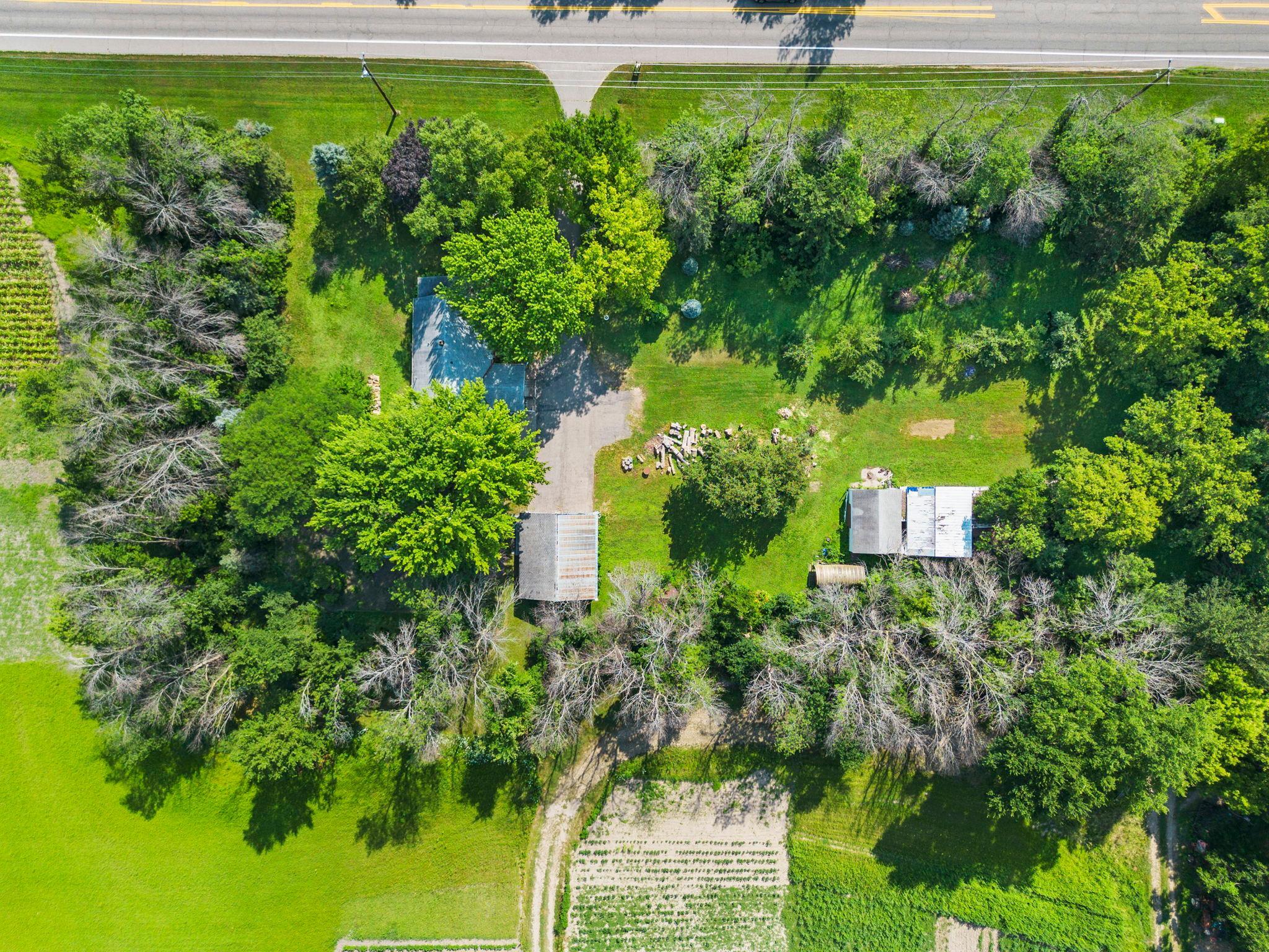 main property photo 11