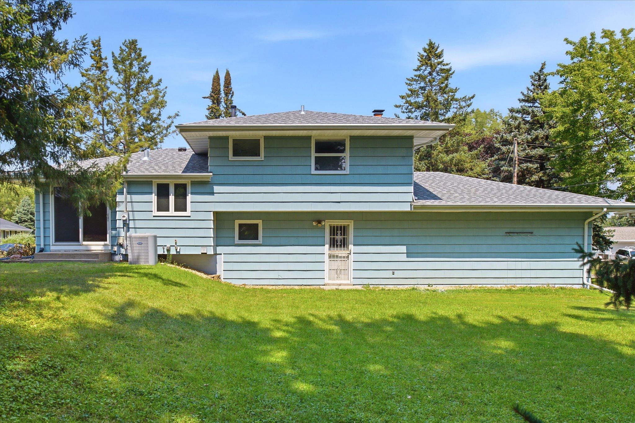 main property photo 19