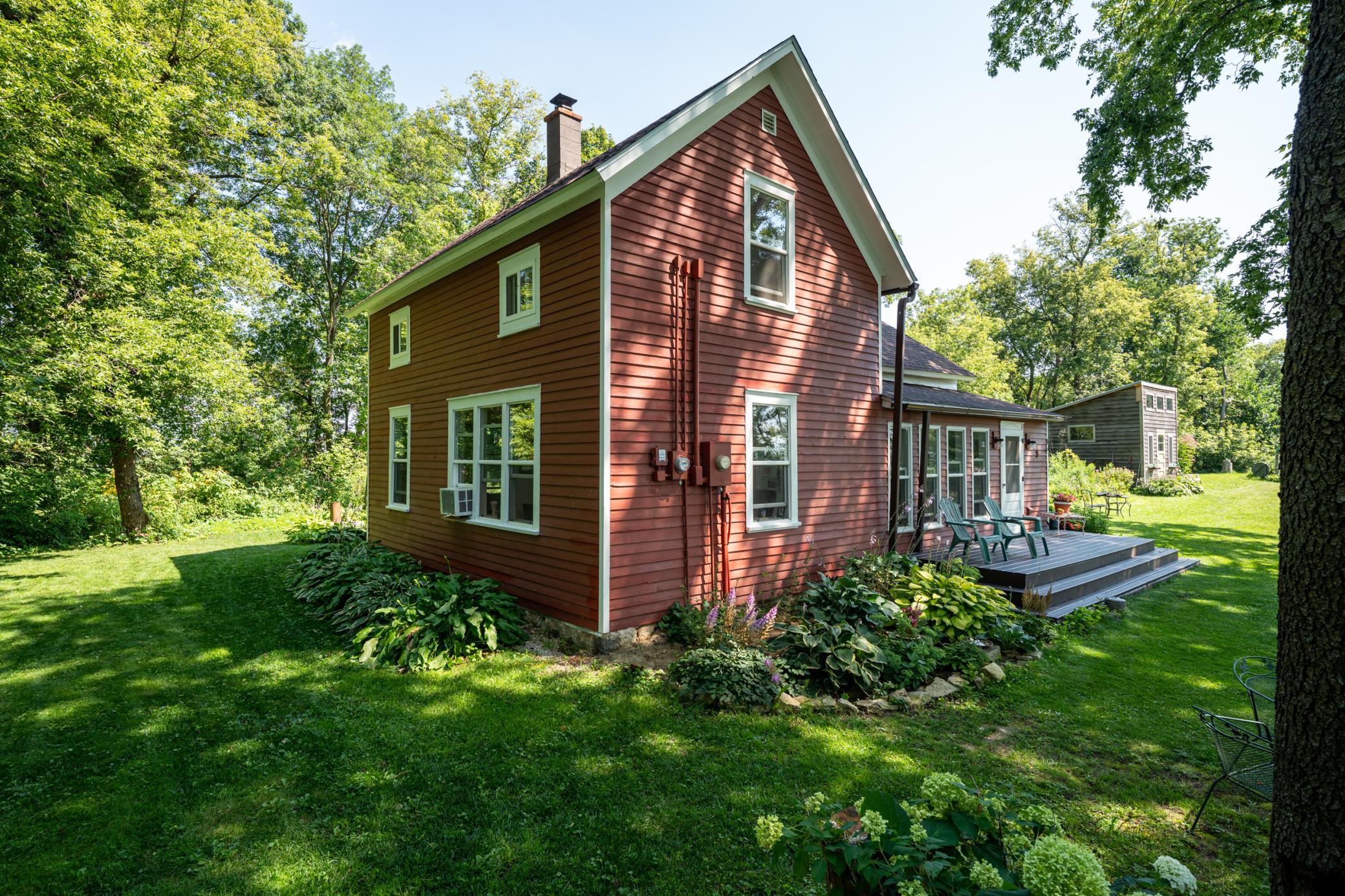 main property photo 8