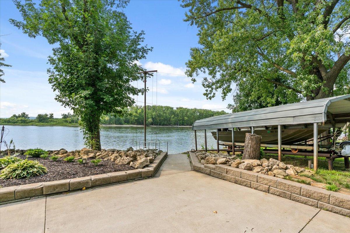 main property photo 50