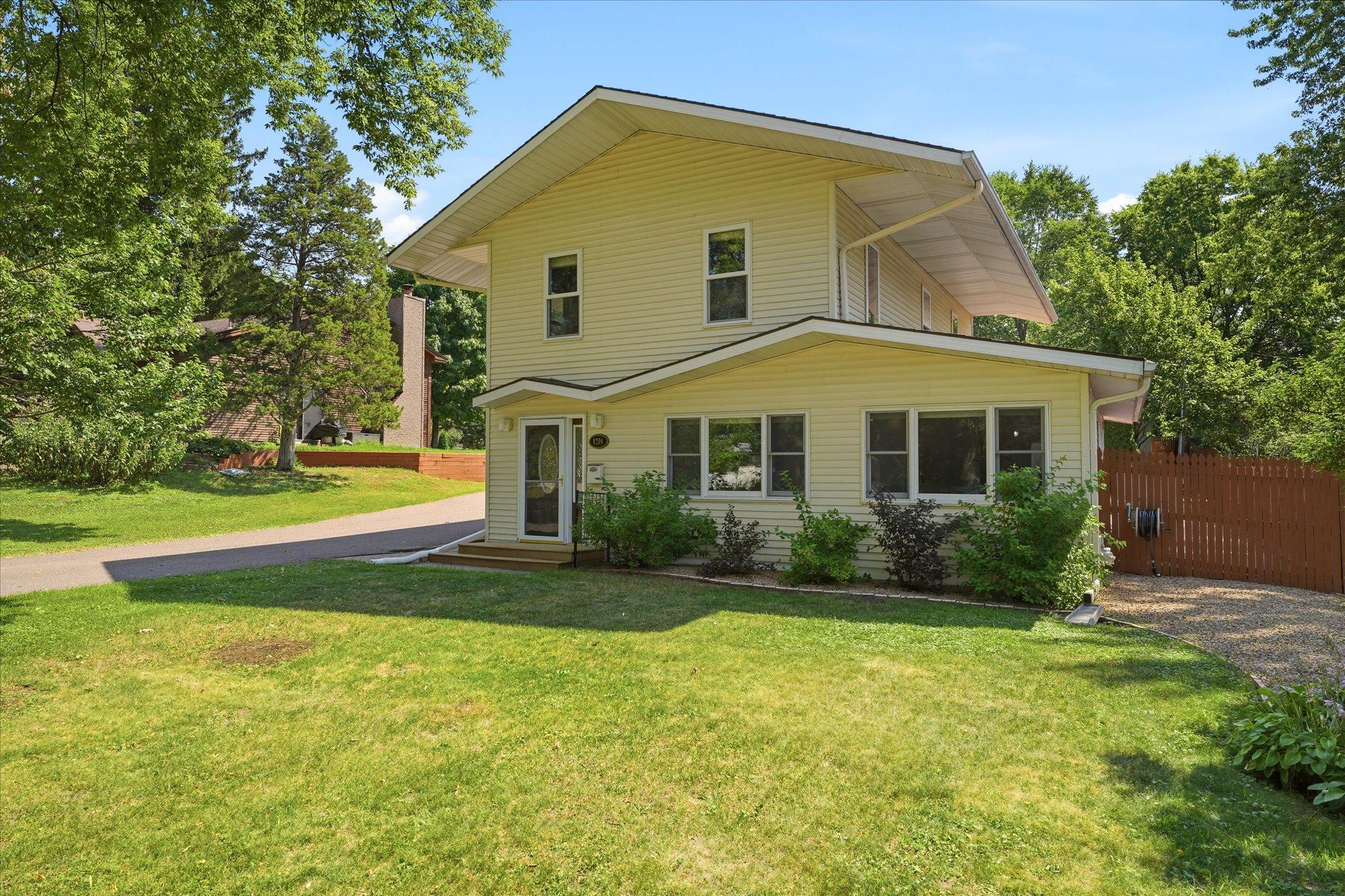 main property photo 7