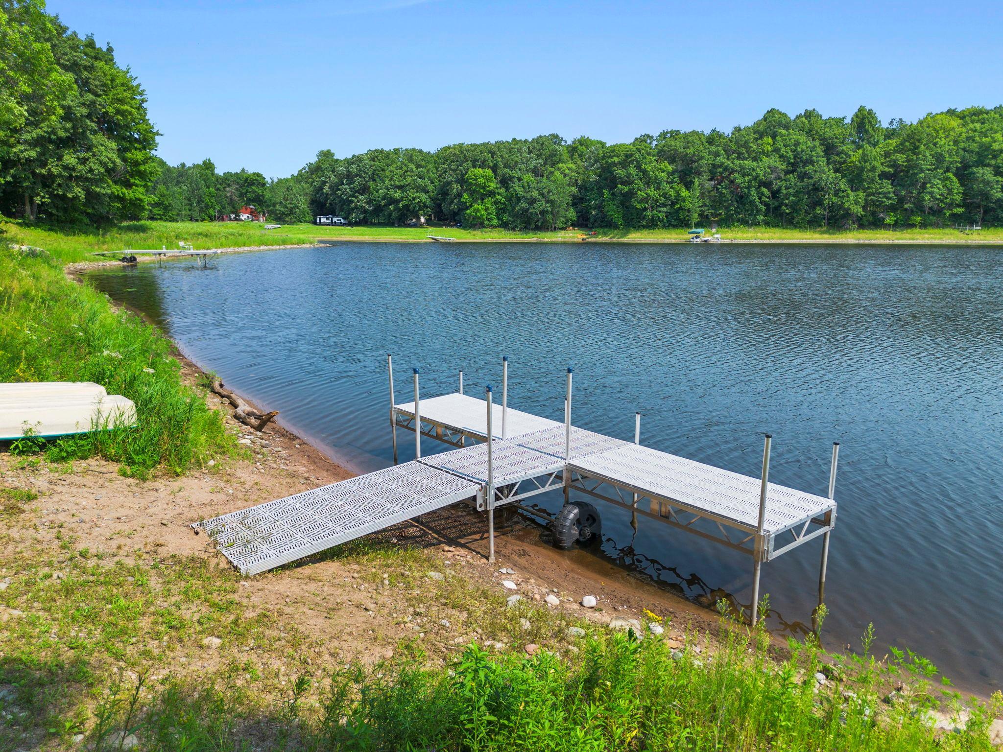 main property photo 15