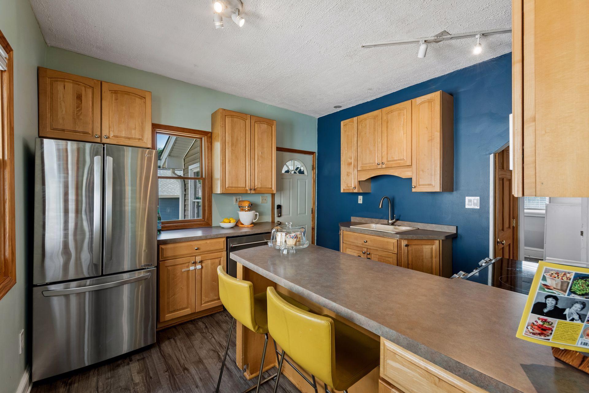 main property photo 10