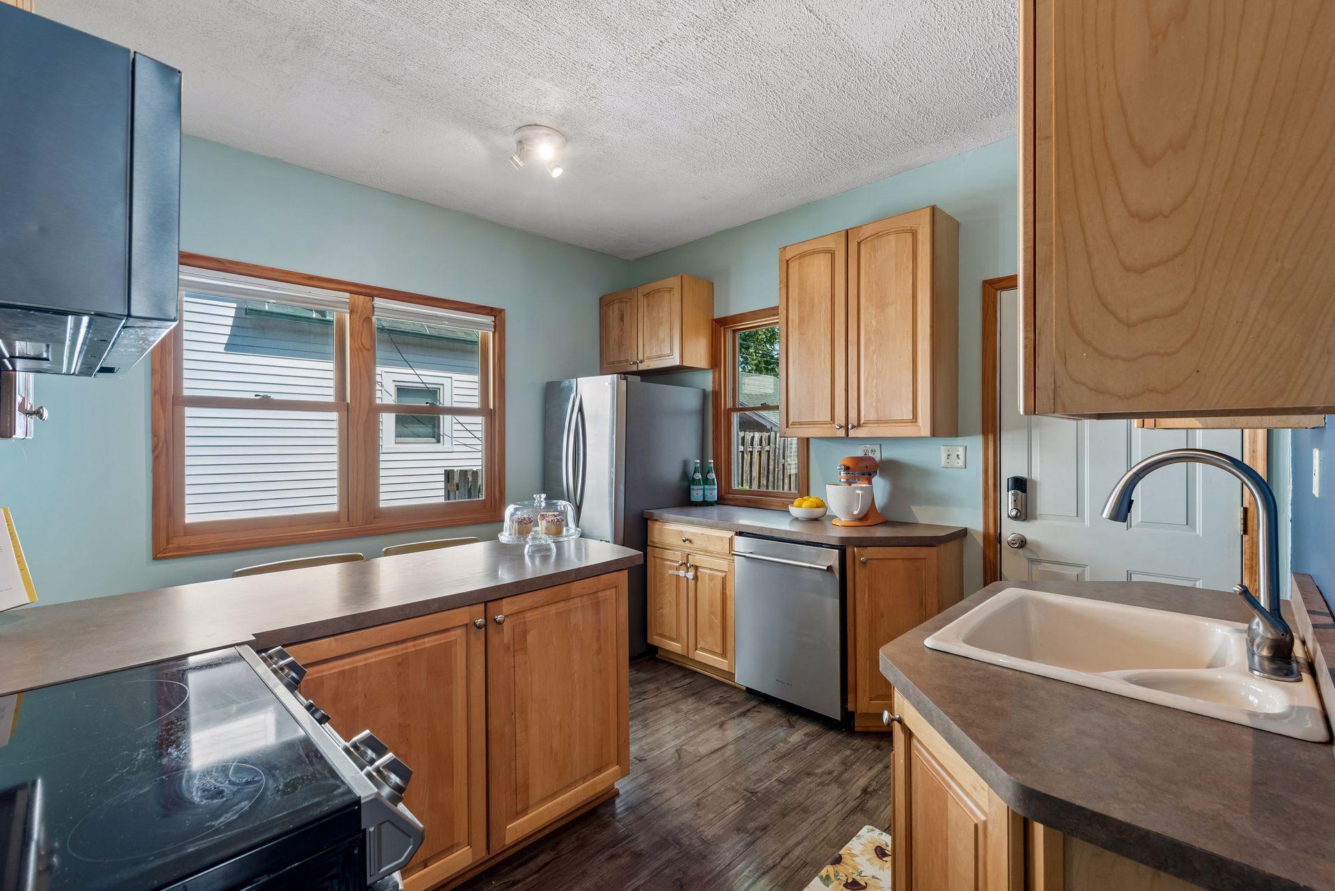 main property photo 12