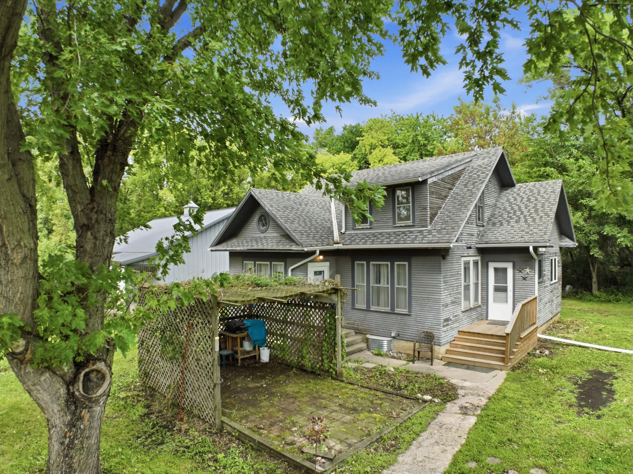 main property photo 29