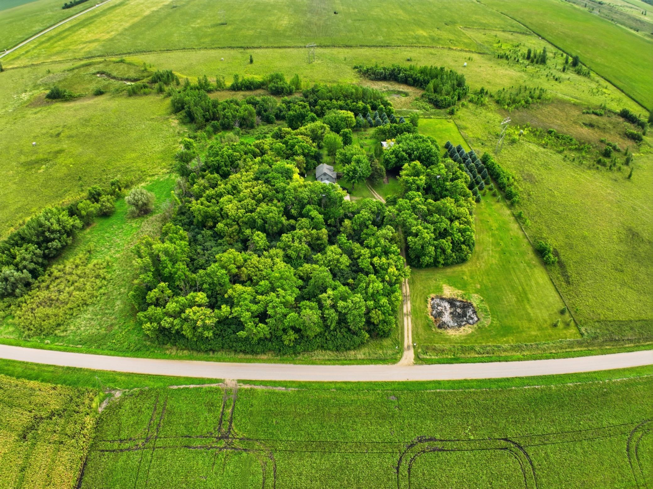main property photo 35