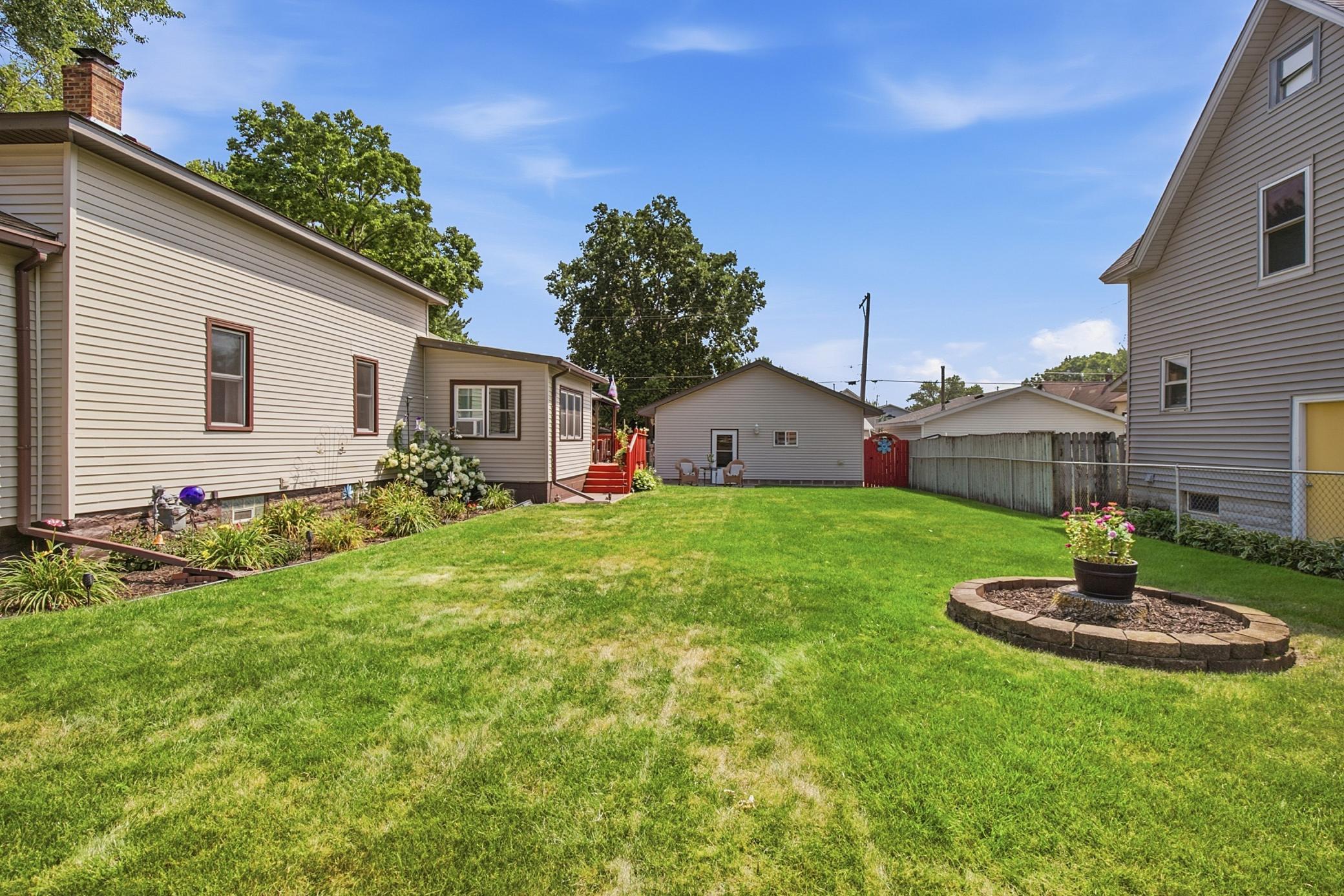 main property photo 70