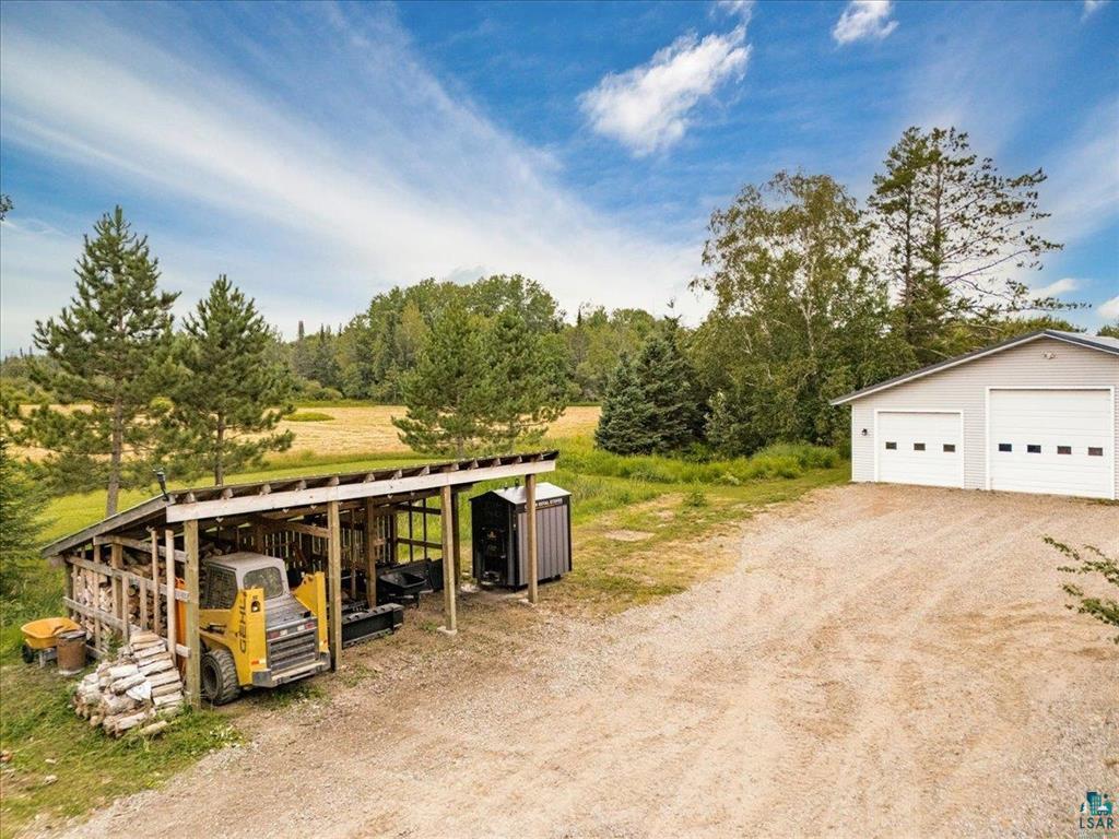 main property photo 50