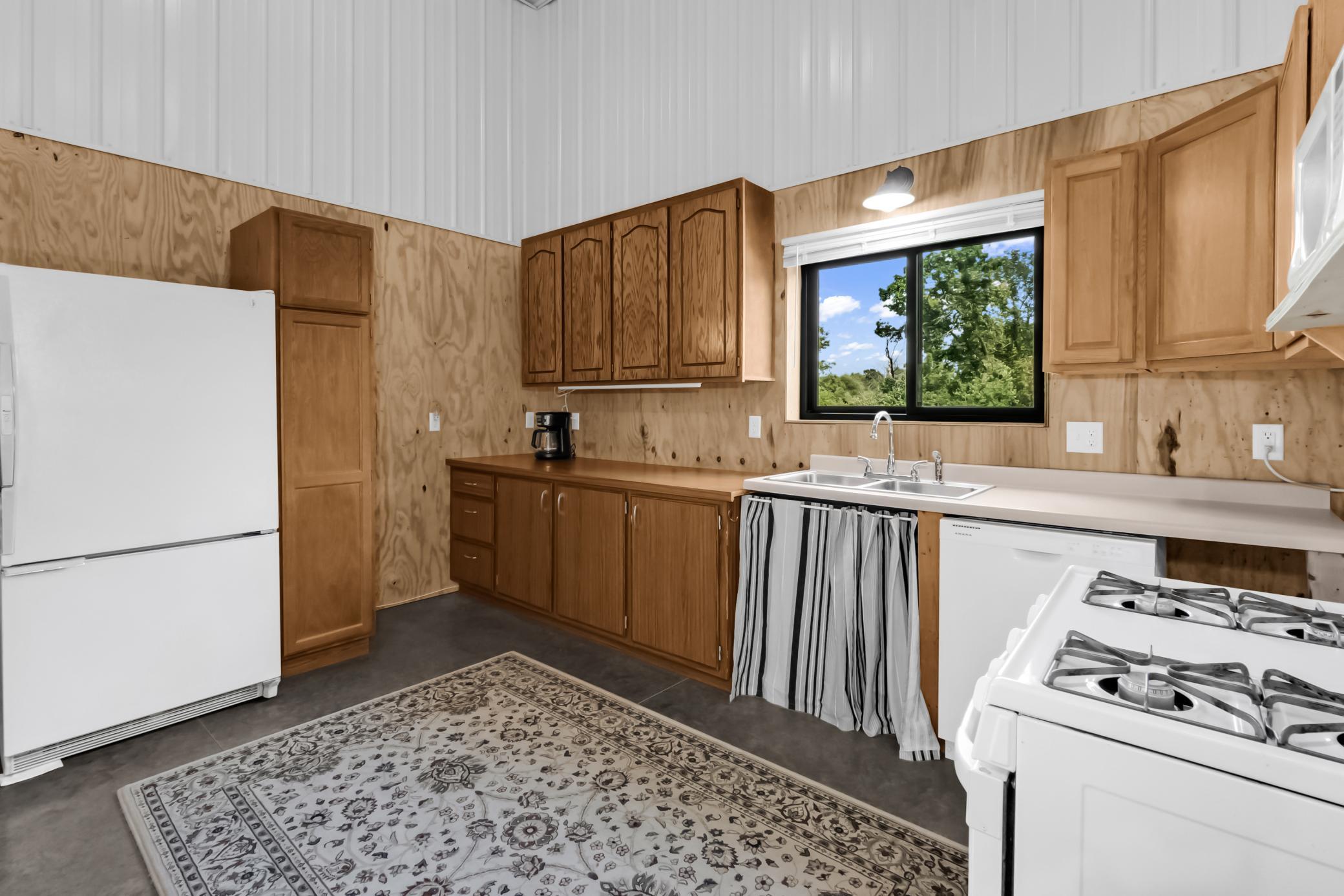 main property photo 77
