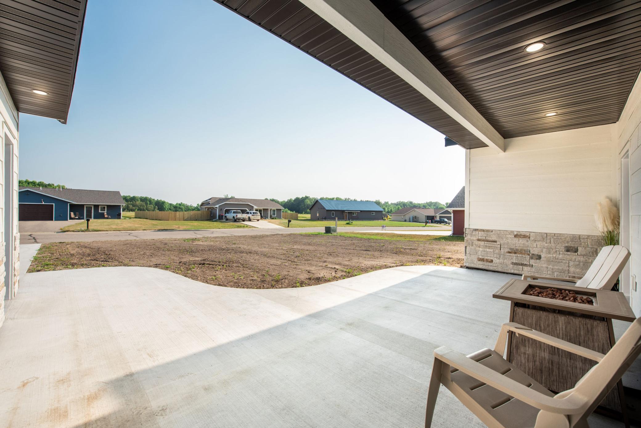 main property photo 26