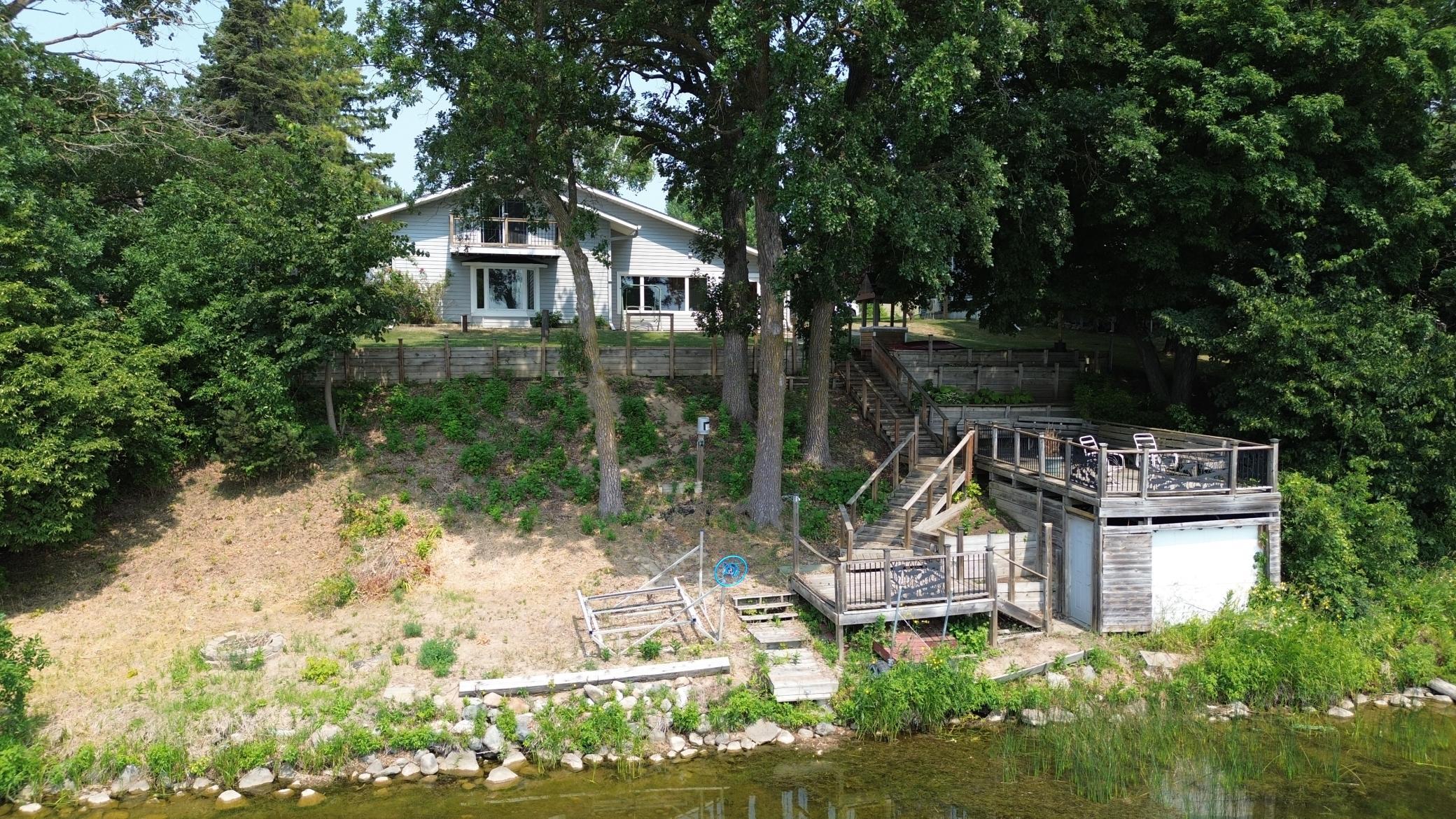 main property photo 23