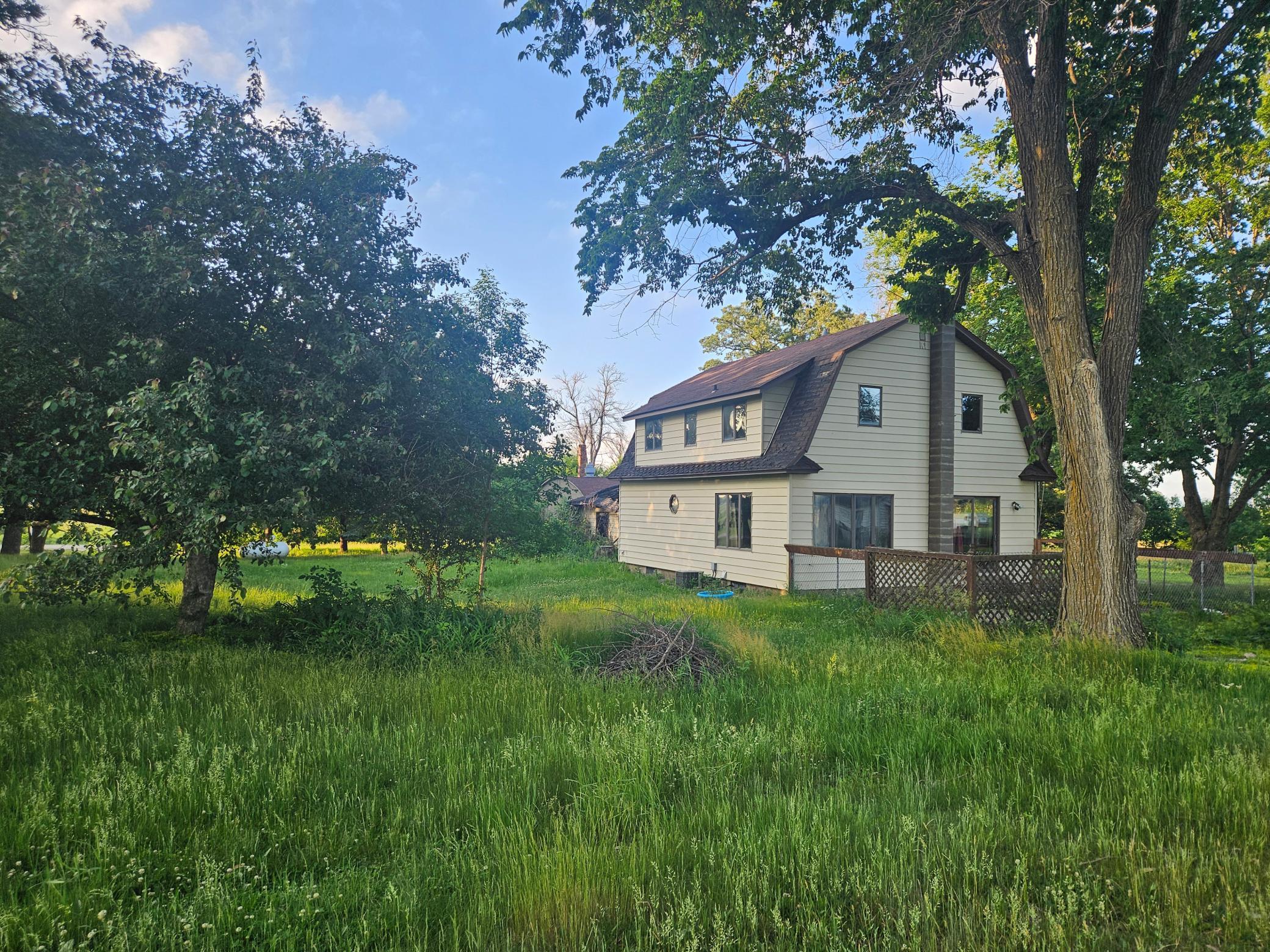 main property photo 5