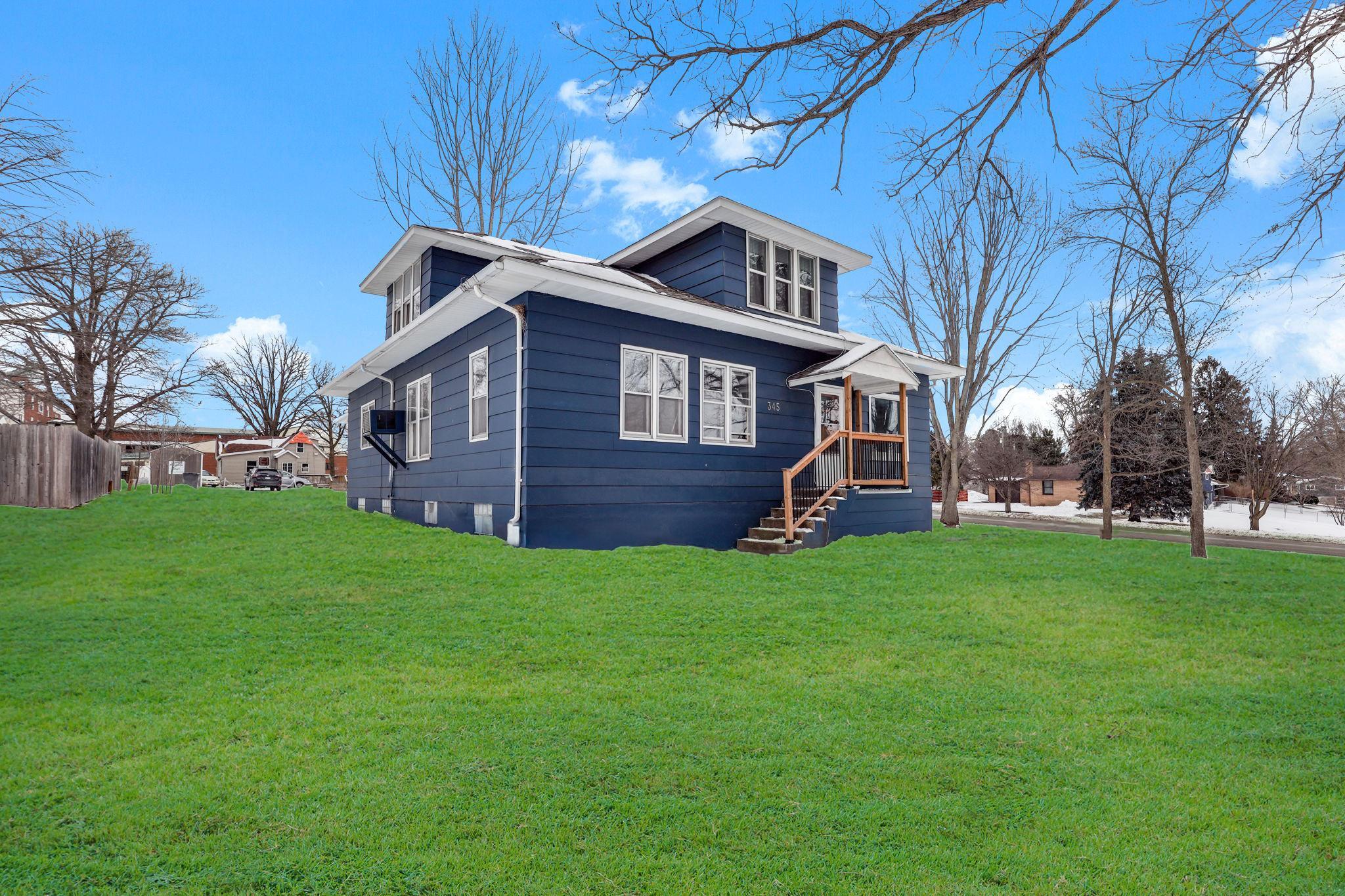 main property photo 30
