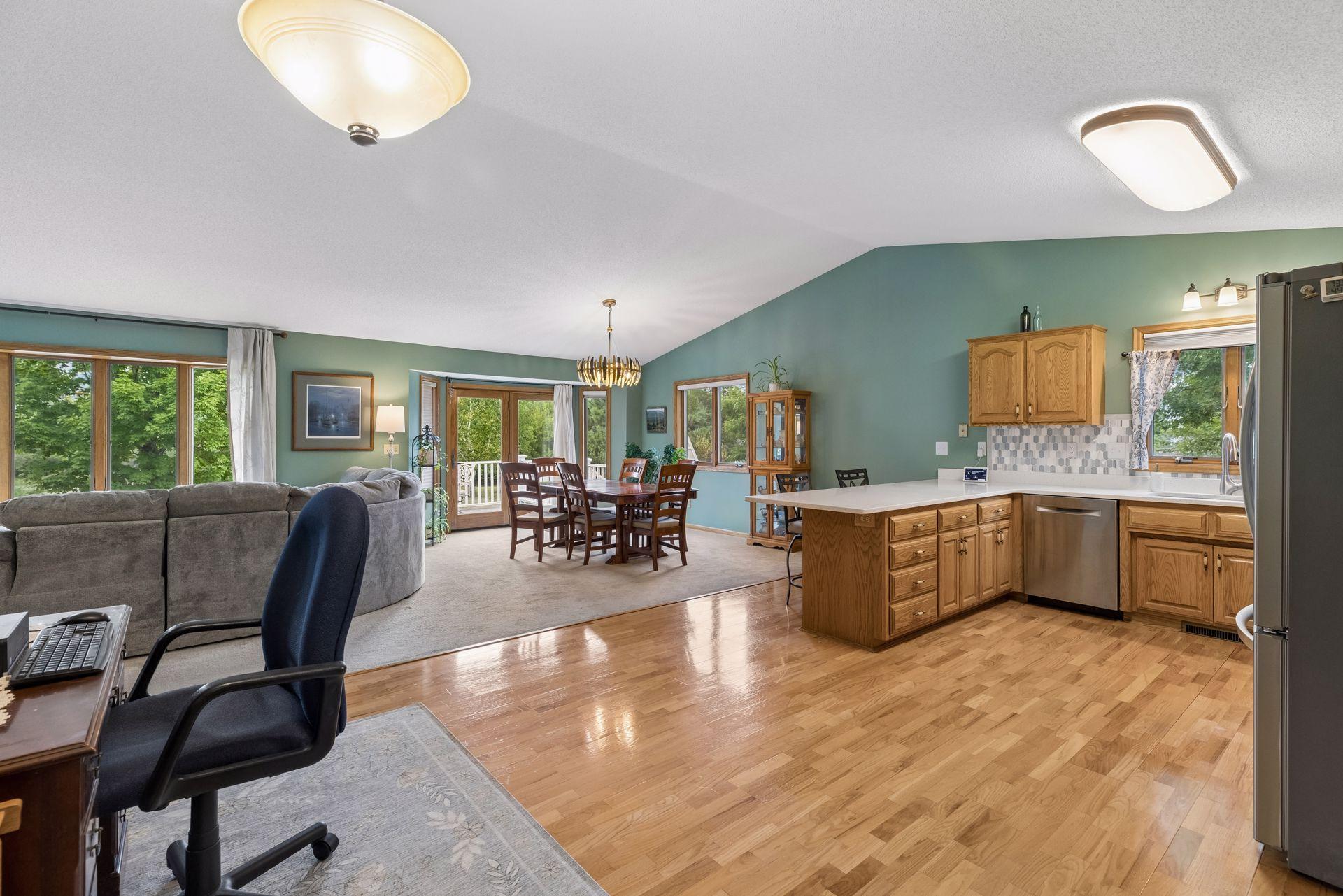 main property photo 19