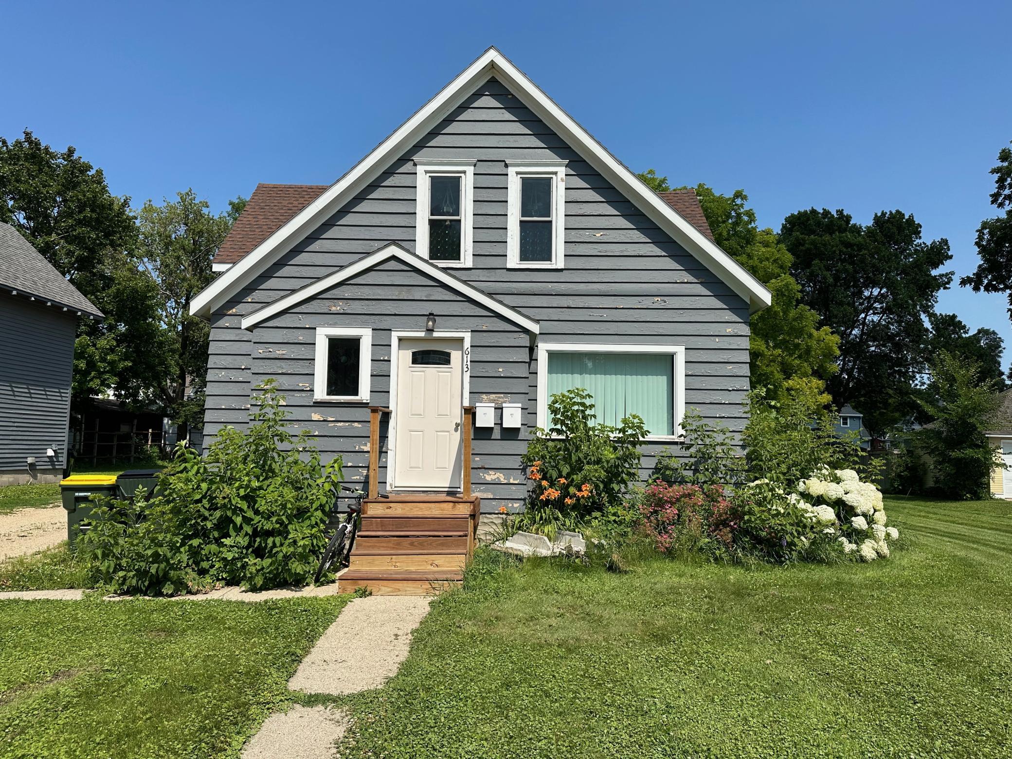 main property photo 2