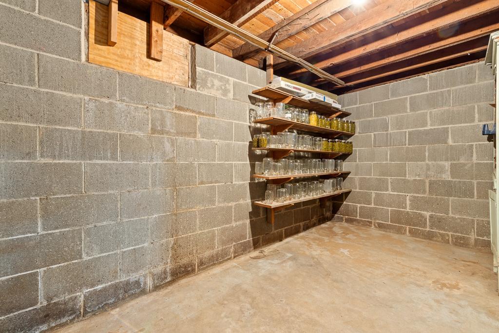 main property photo 57