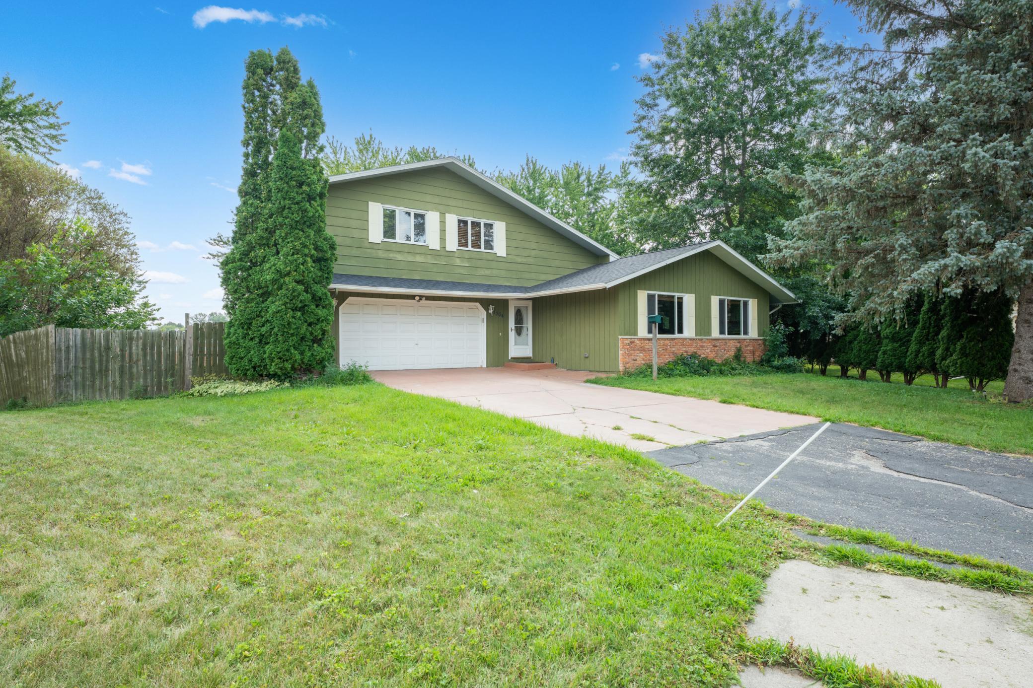 main property photo 34