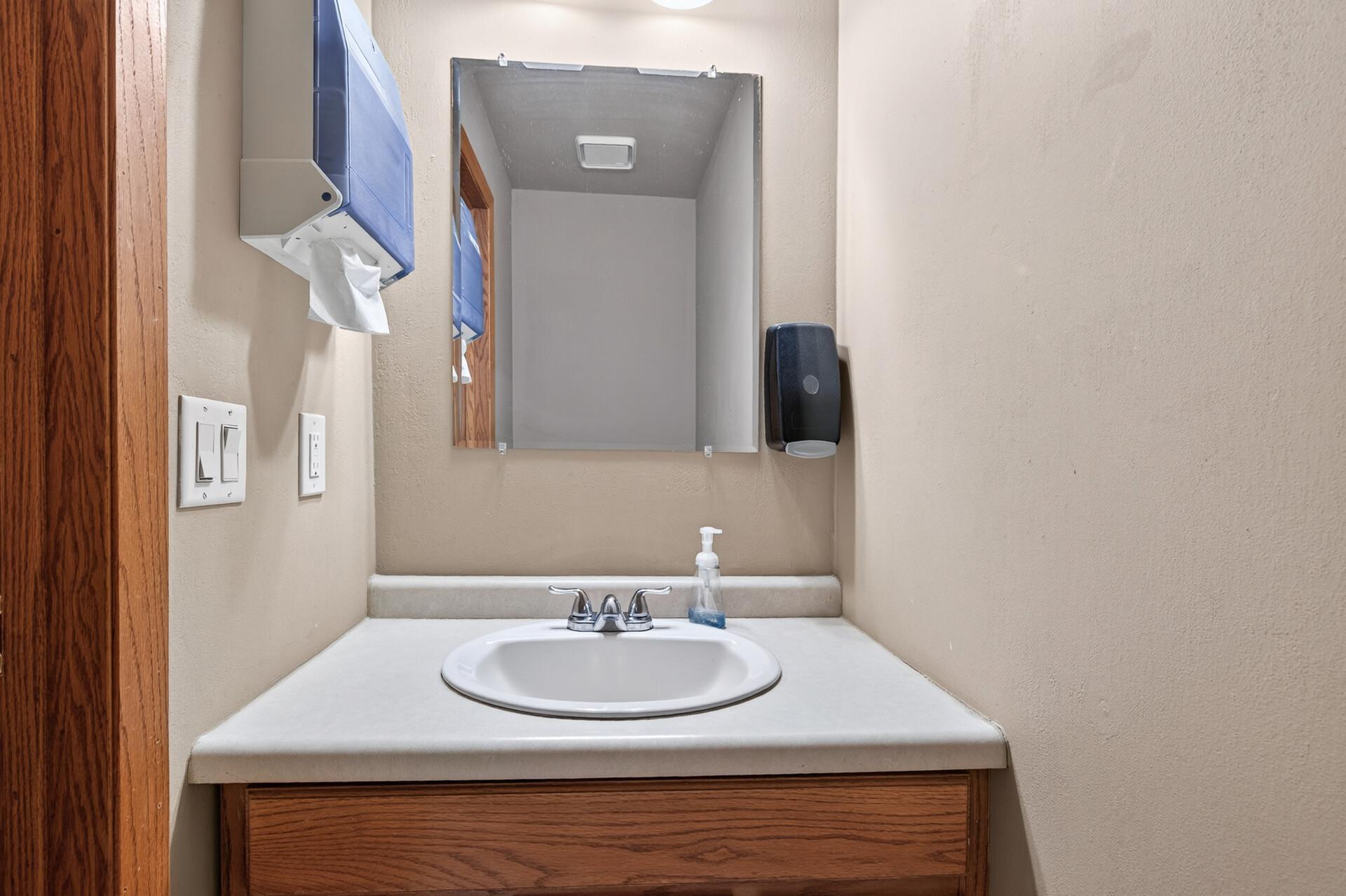 main property photo 16