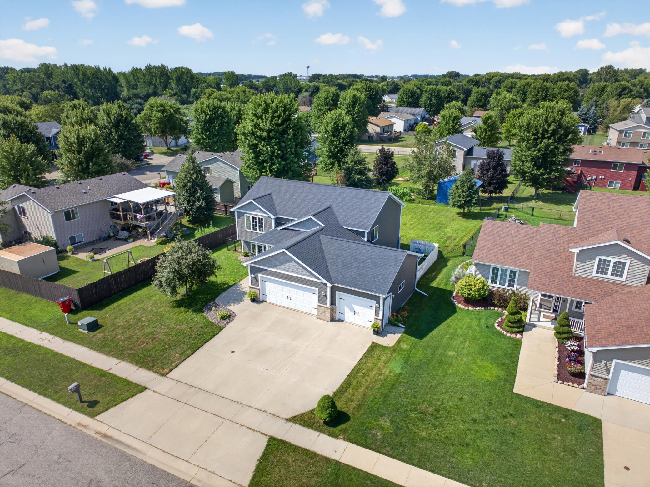 main property photo 54