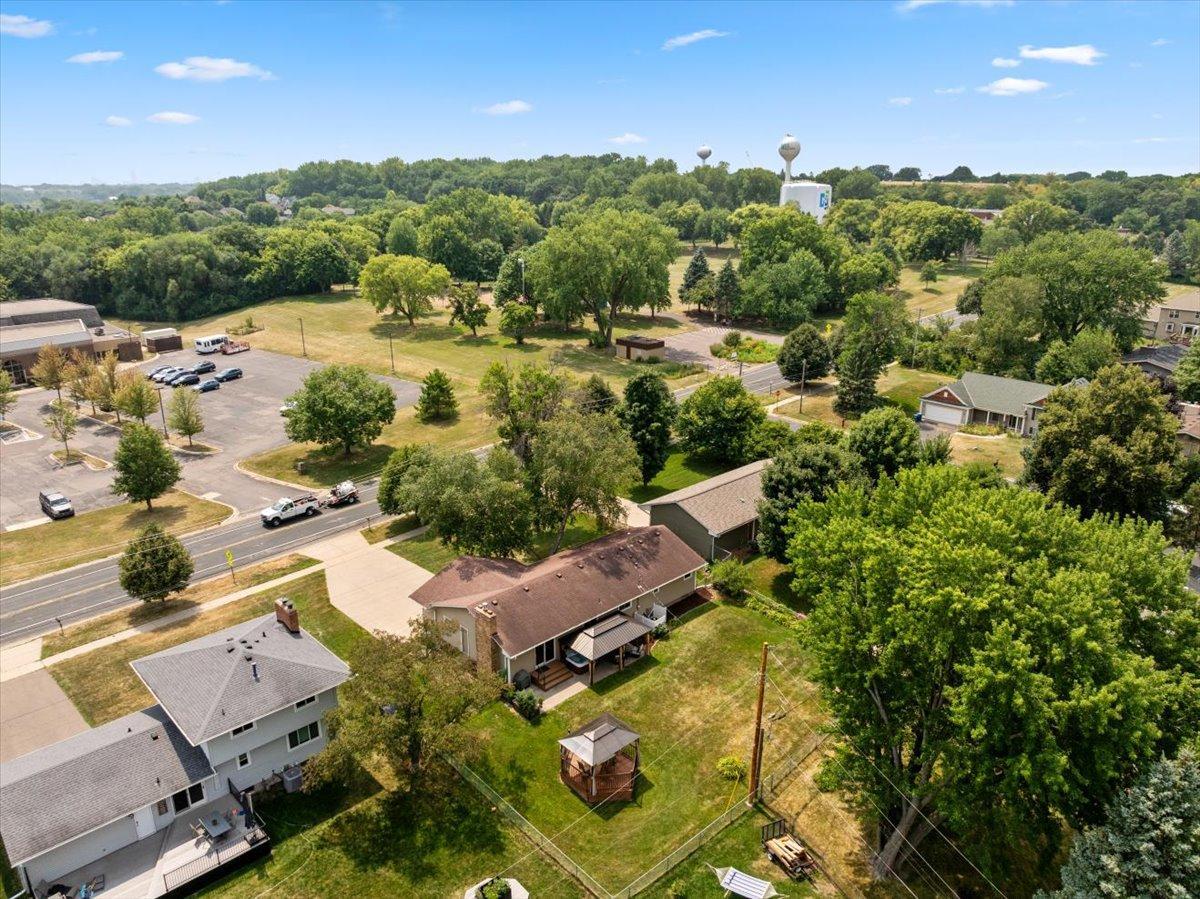 main property photo 50
