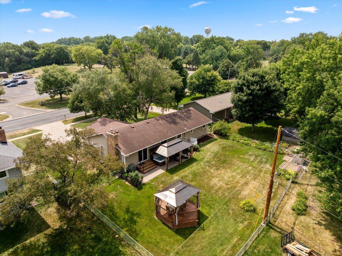 main property photo 51