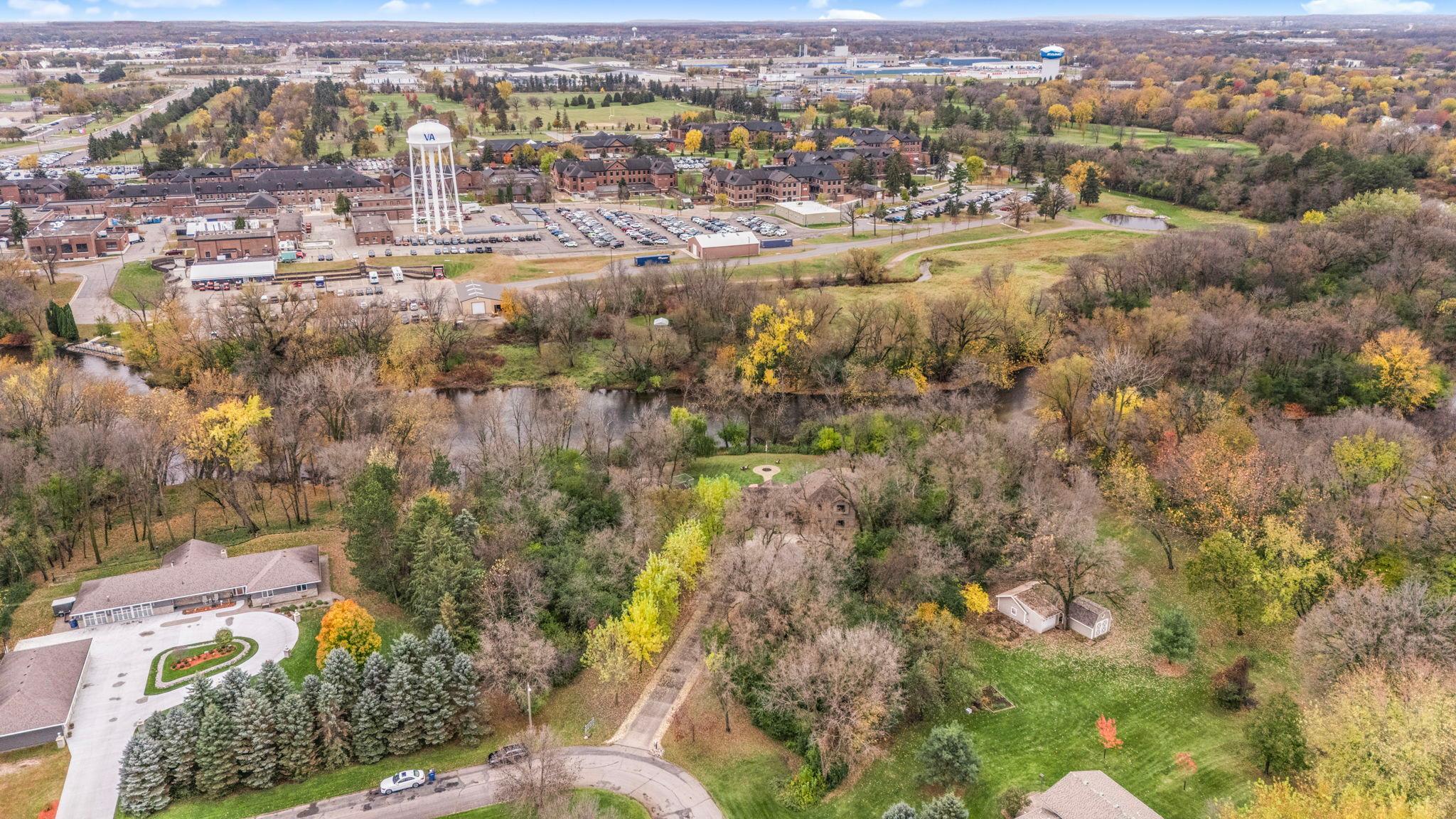 main property photo 50
