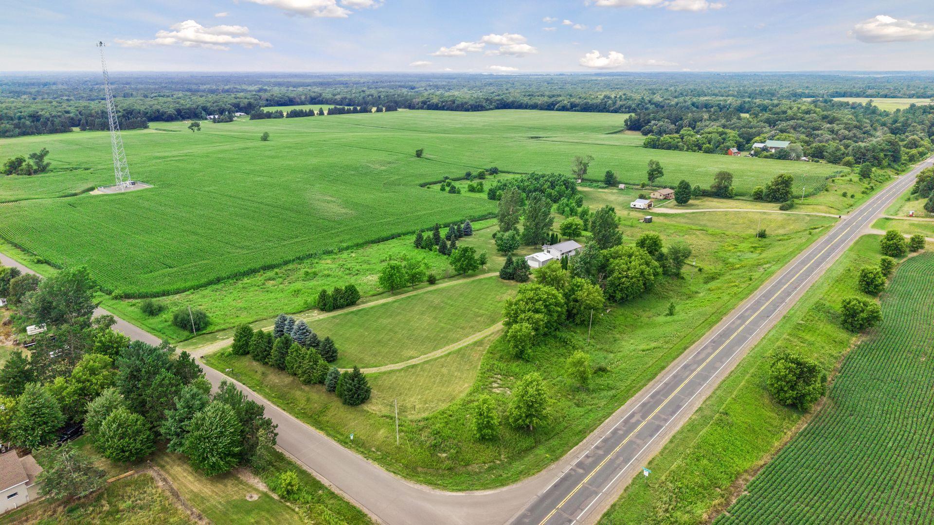 main property photo 3