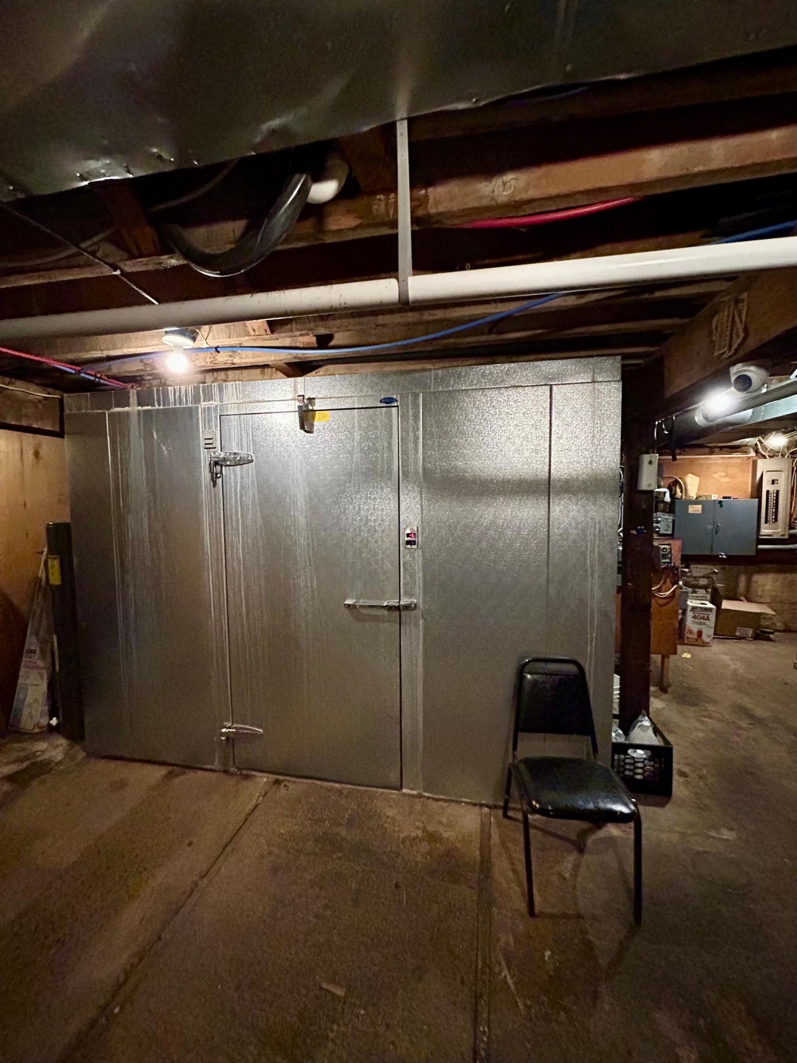 main property photo 13