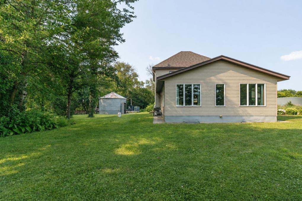 main property photo 47