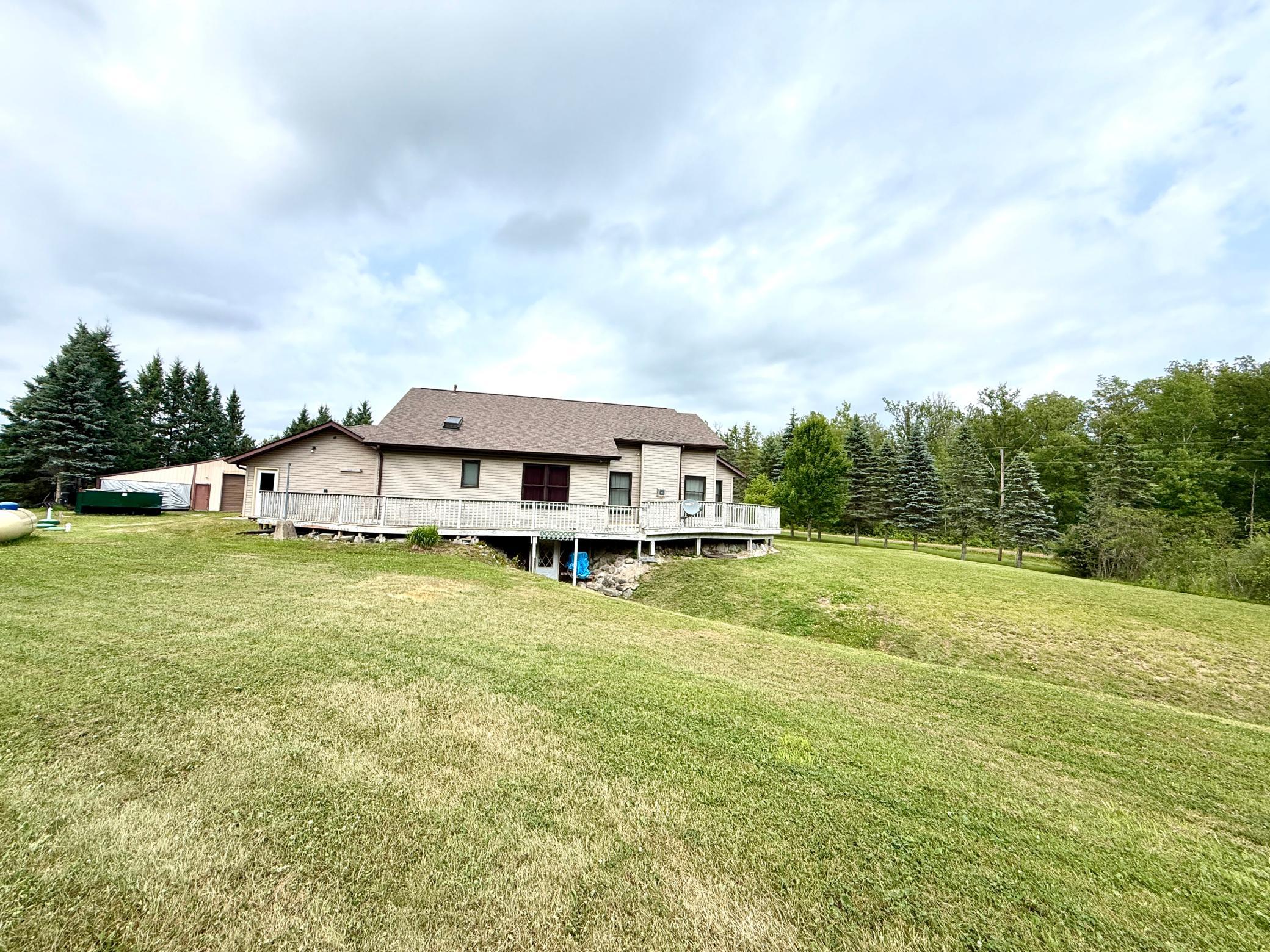 main property photo 20