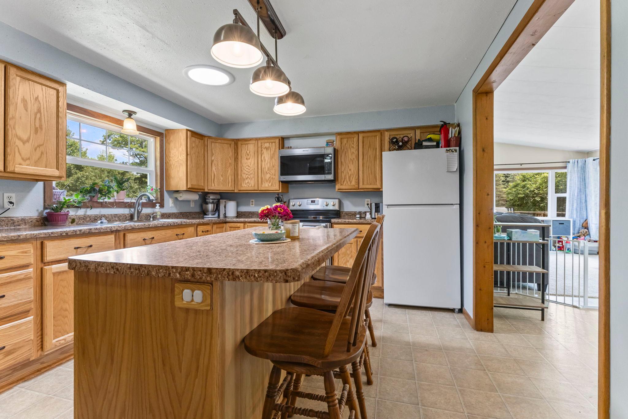main property photo 16