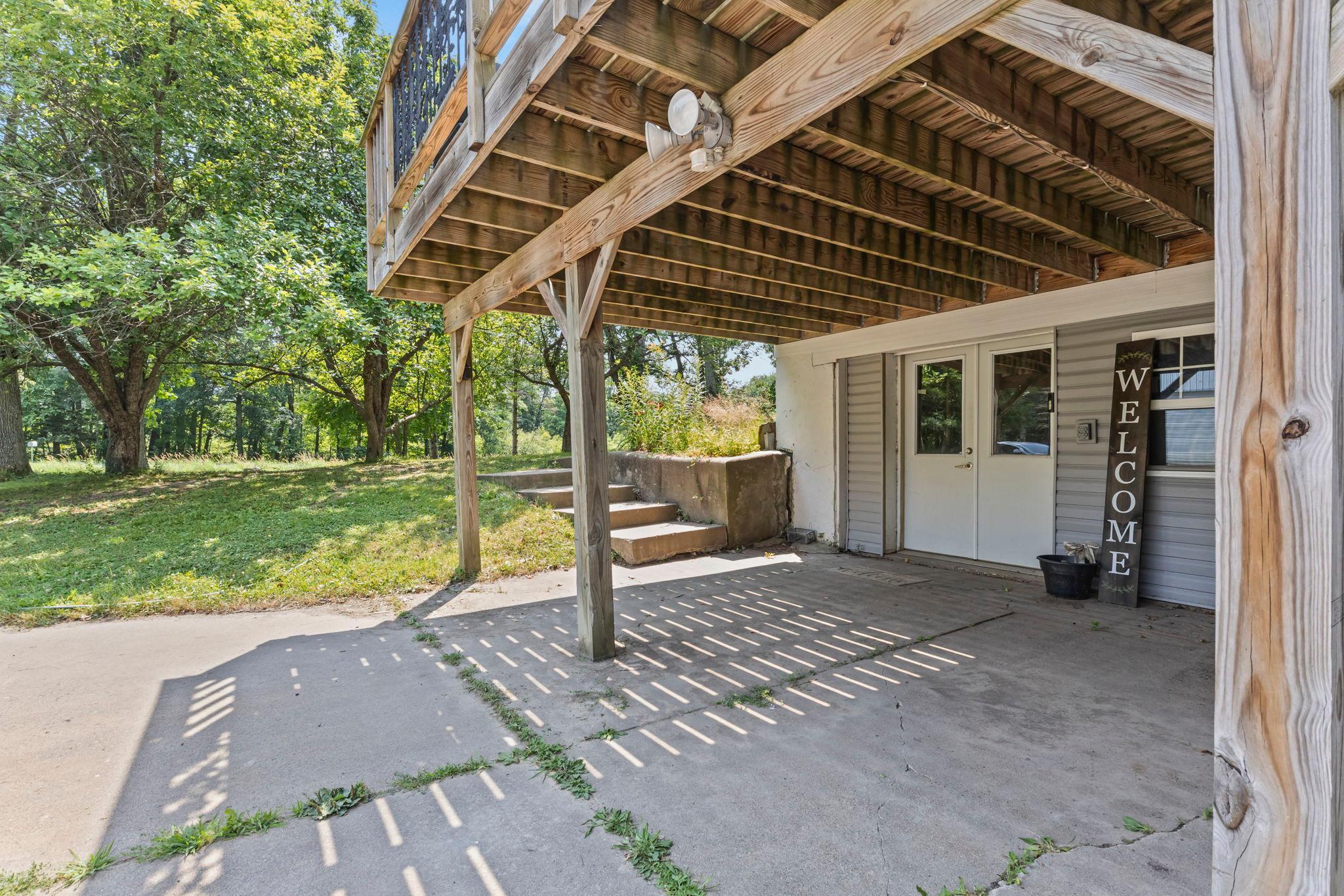 main property photo 34