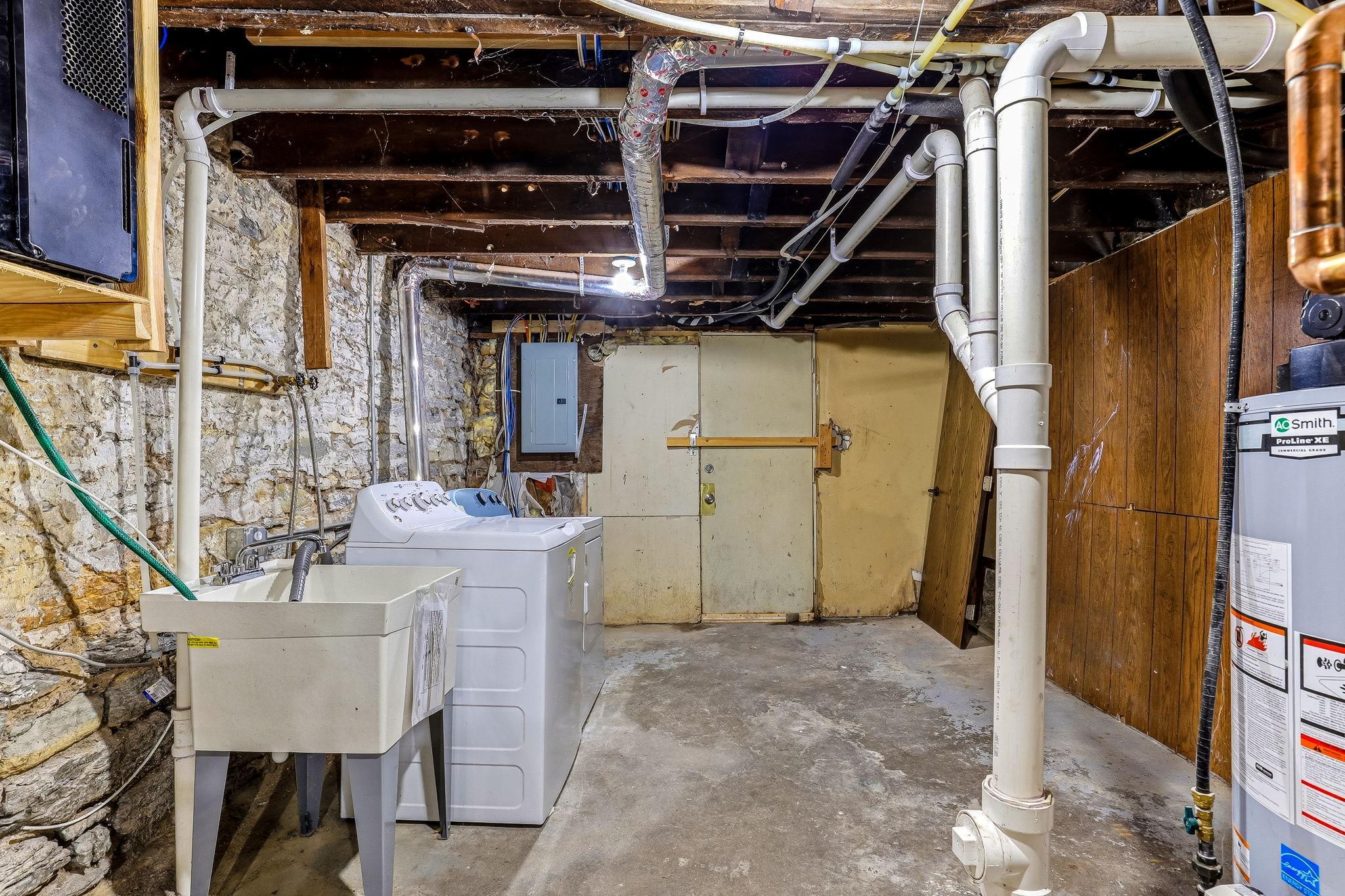 main property photo 27
