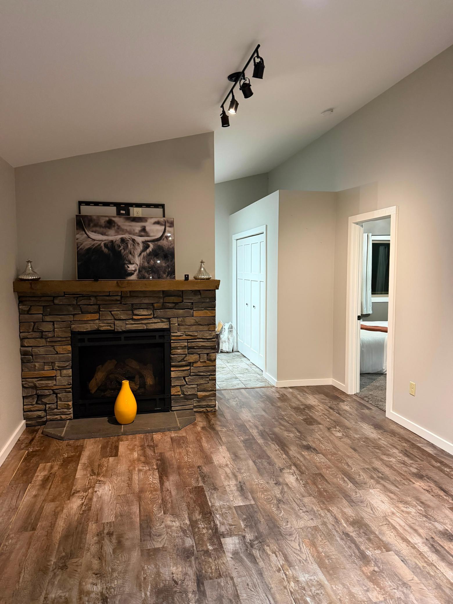 main property photo 77