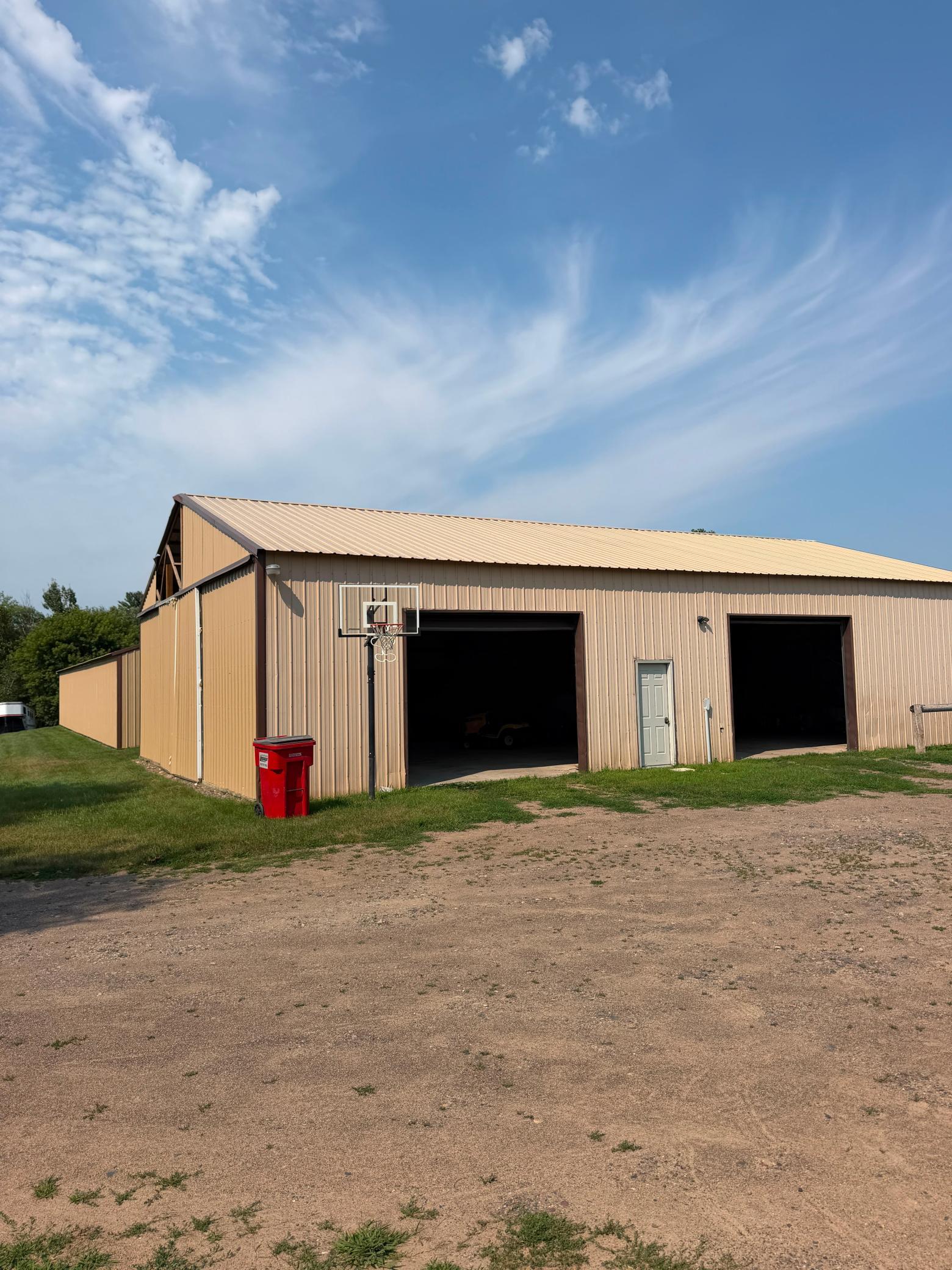 main property photo 88
