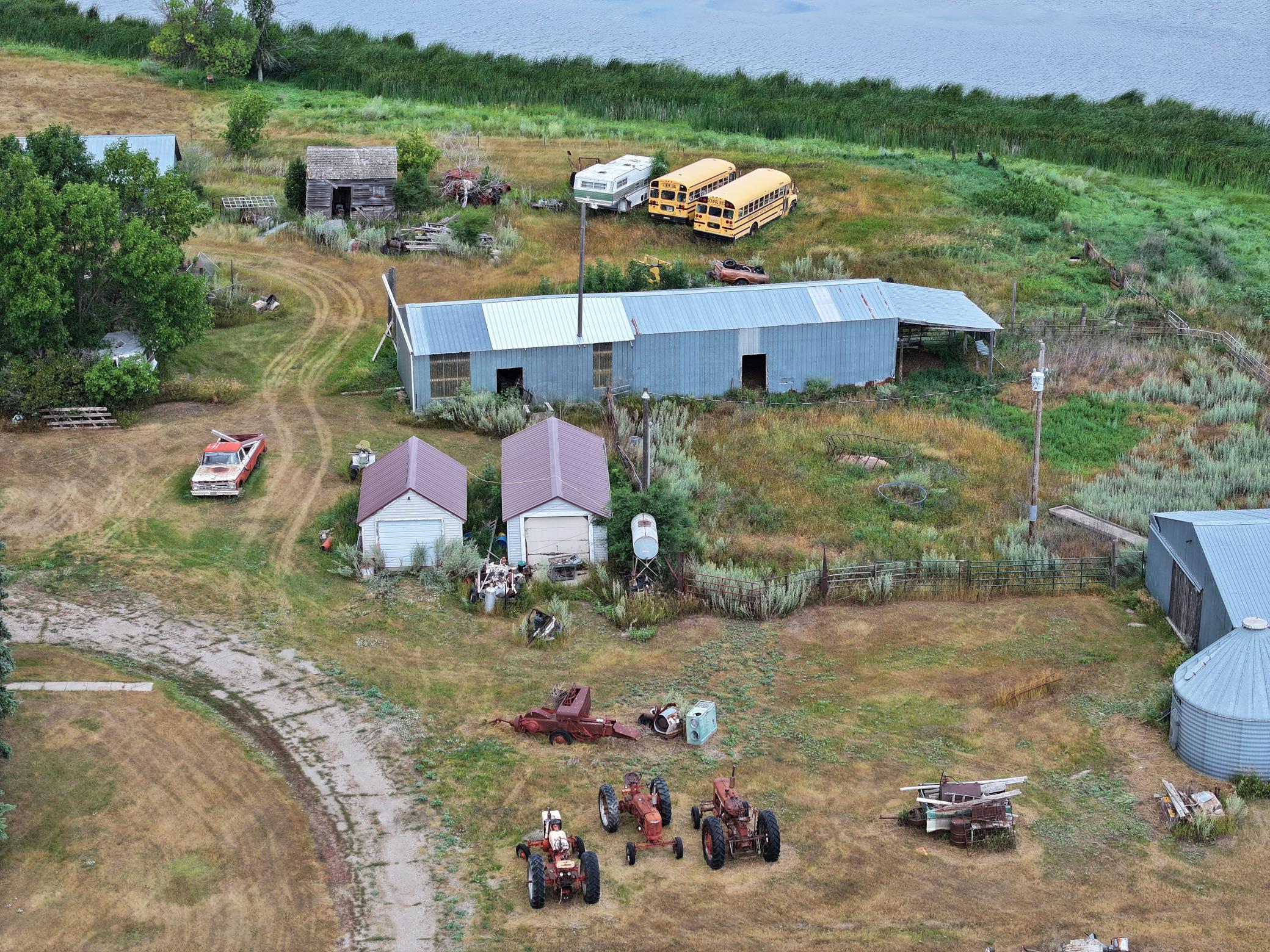 main property photo 12
