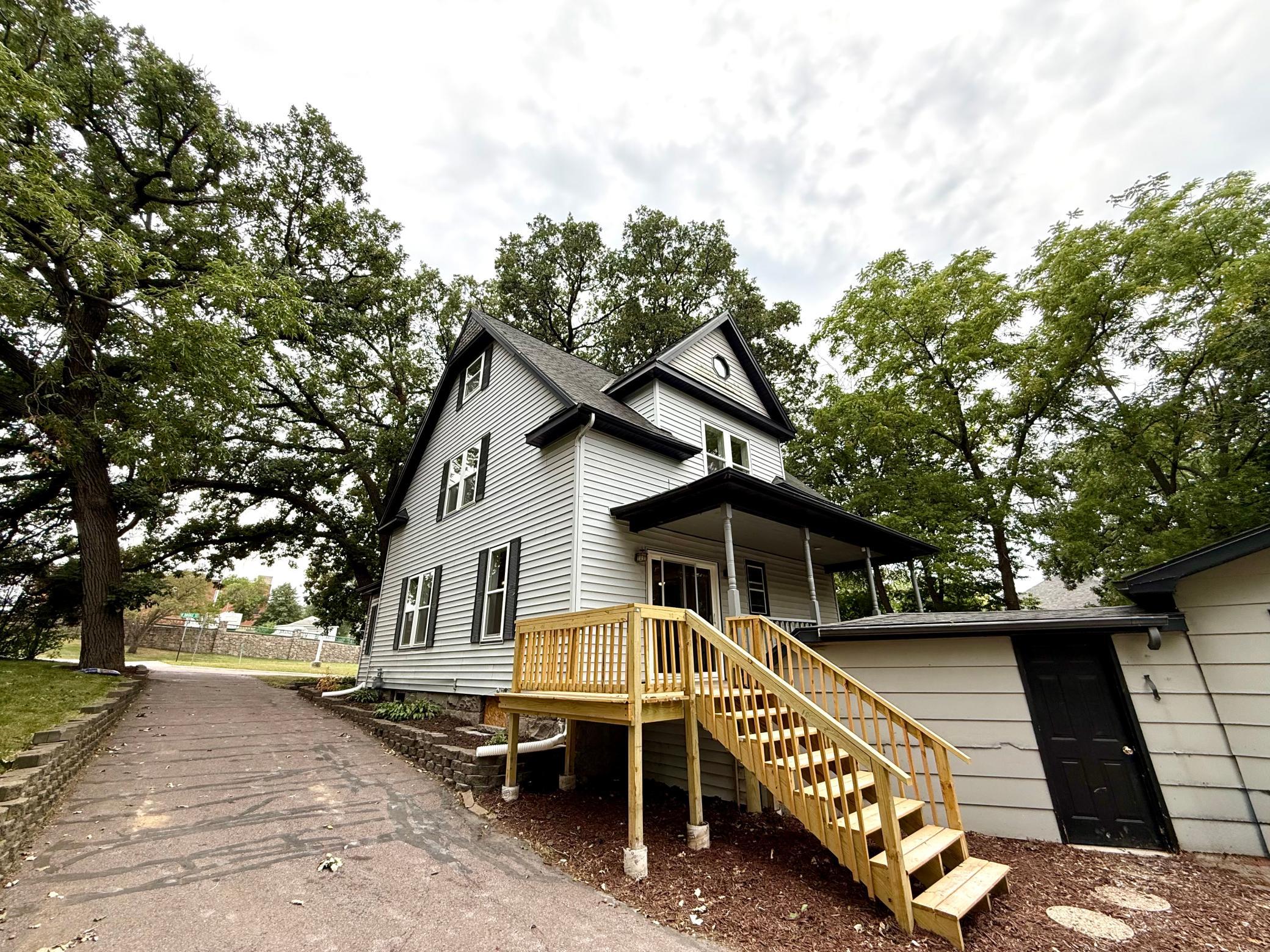 main property photo 42