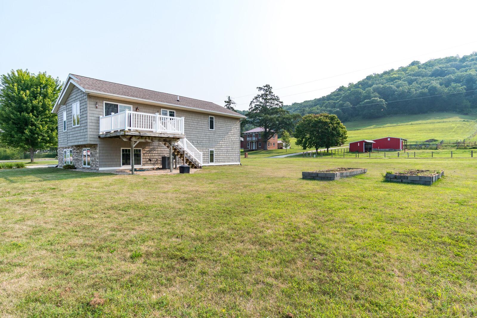 main property photo 27