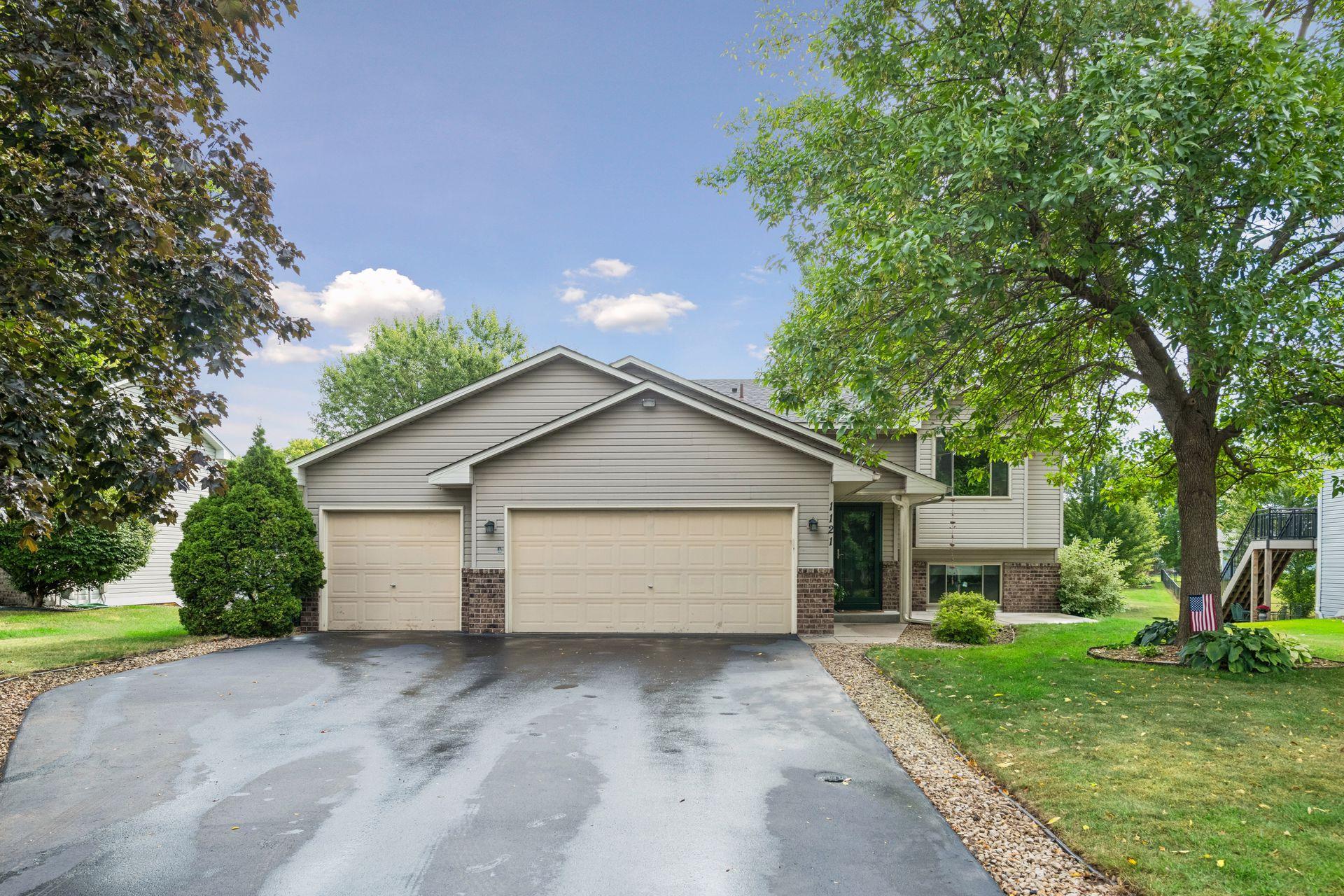 main property photo 0