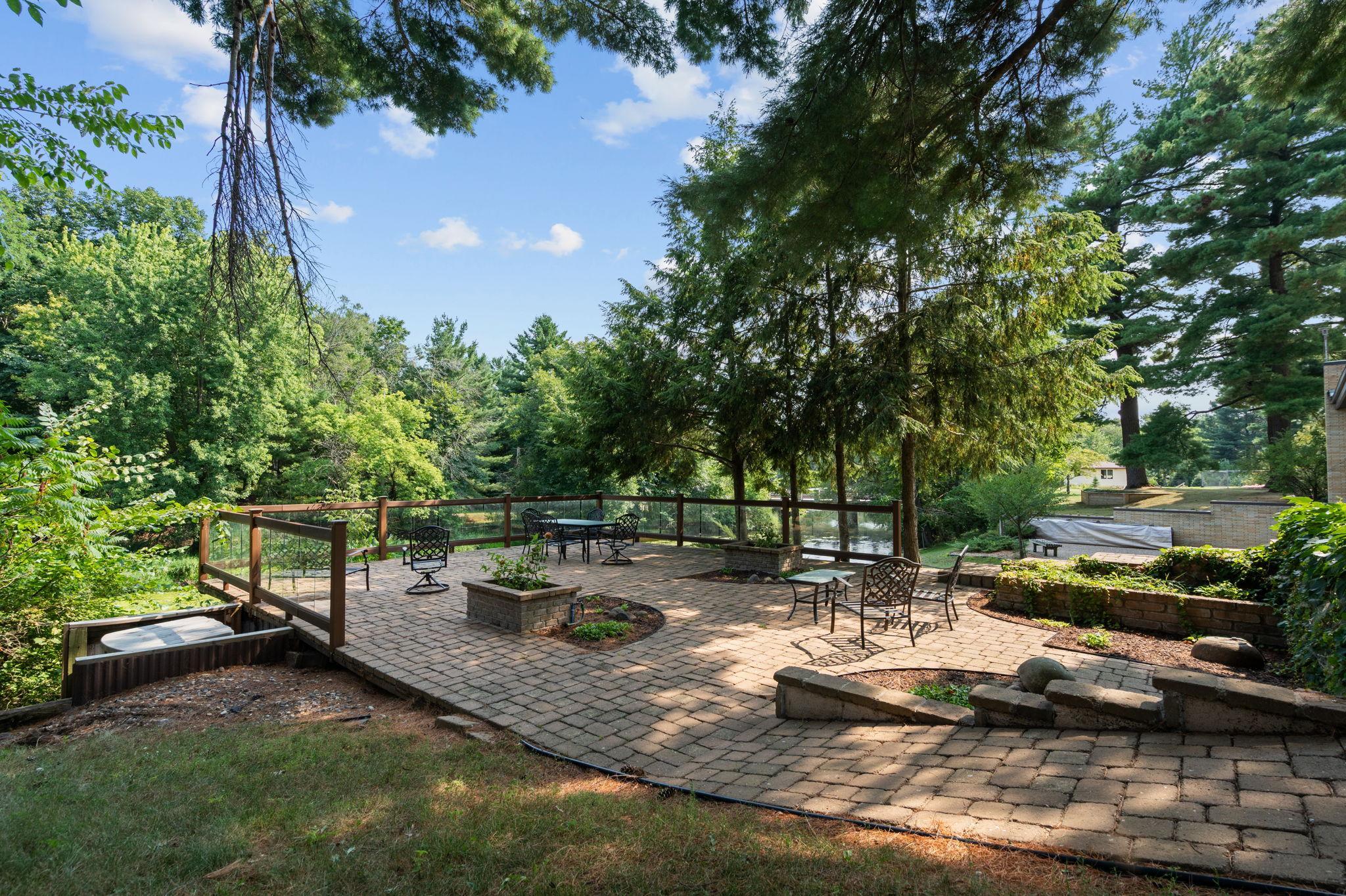 main property photo 41