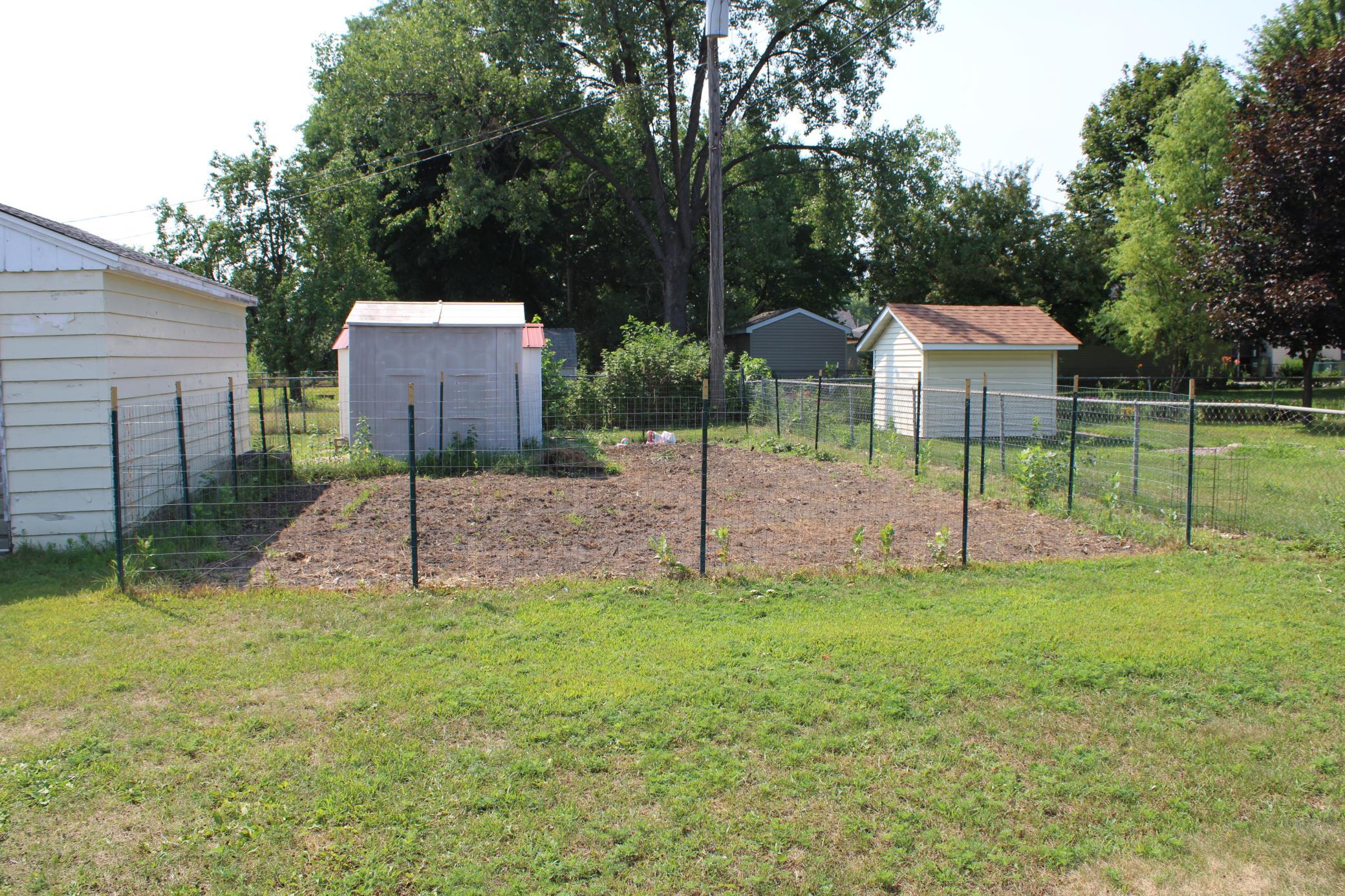 main property photo 15