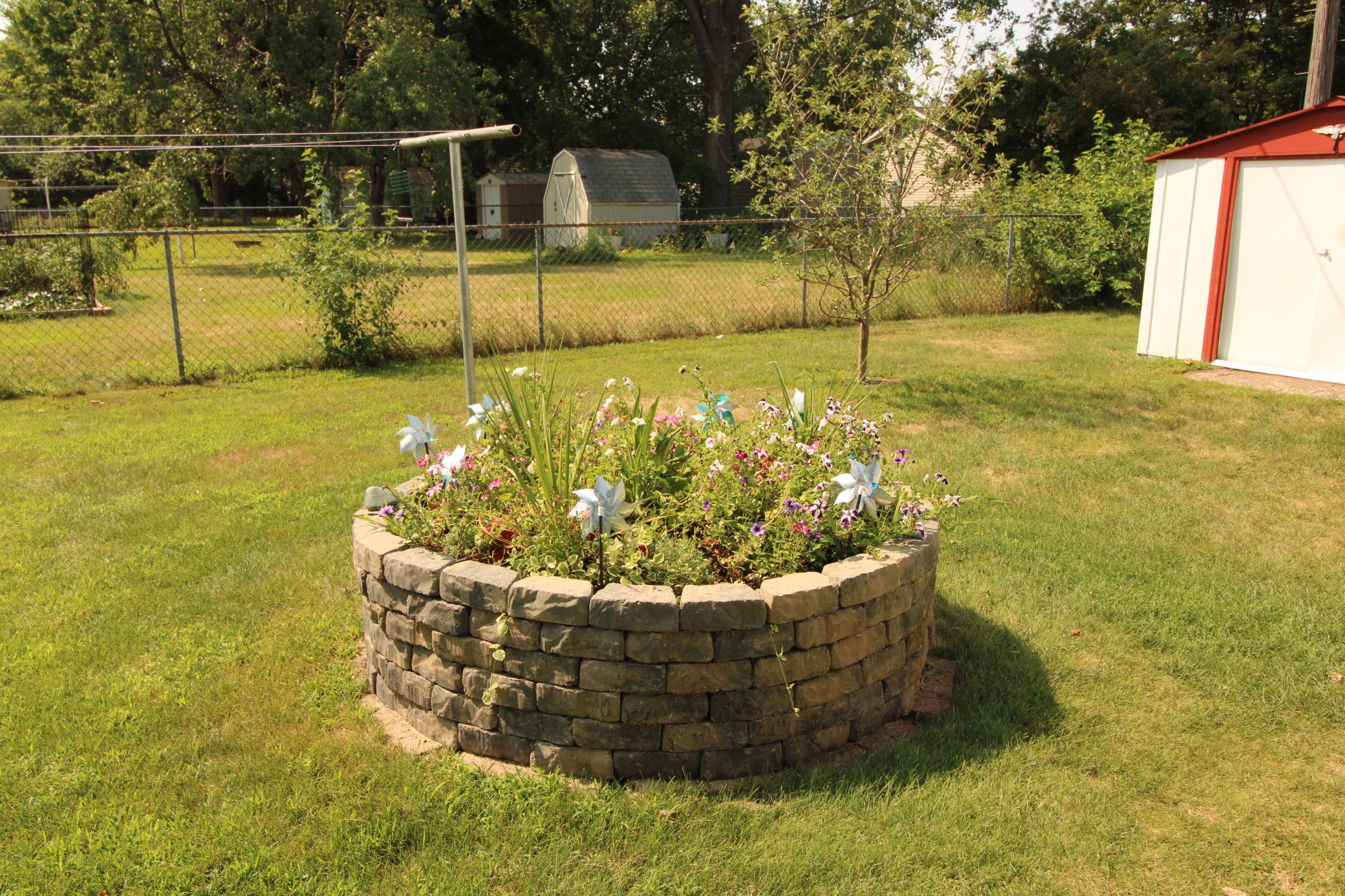 main property photo 26