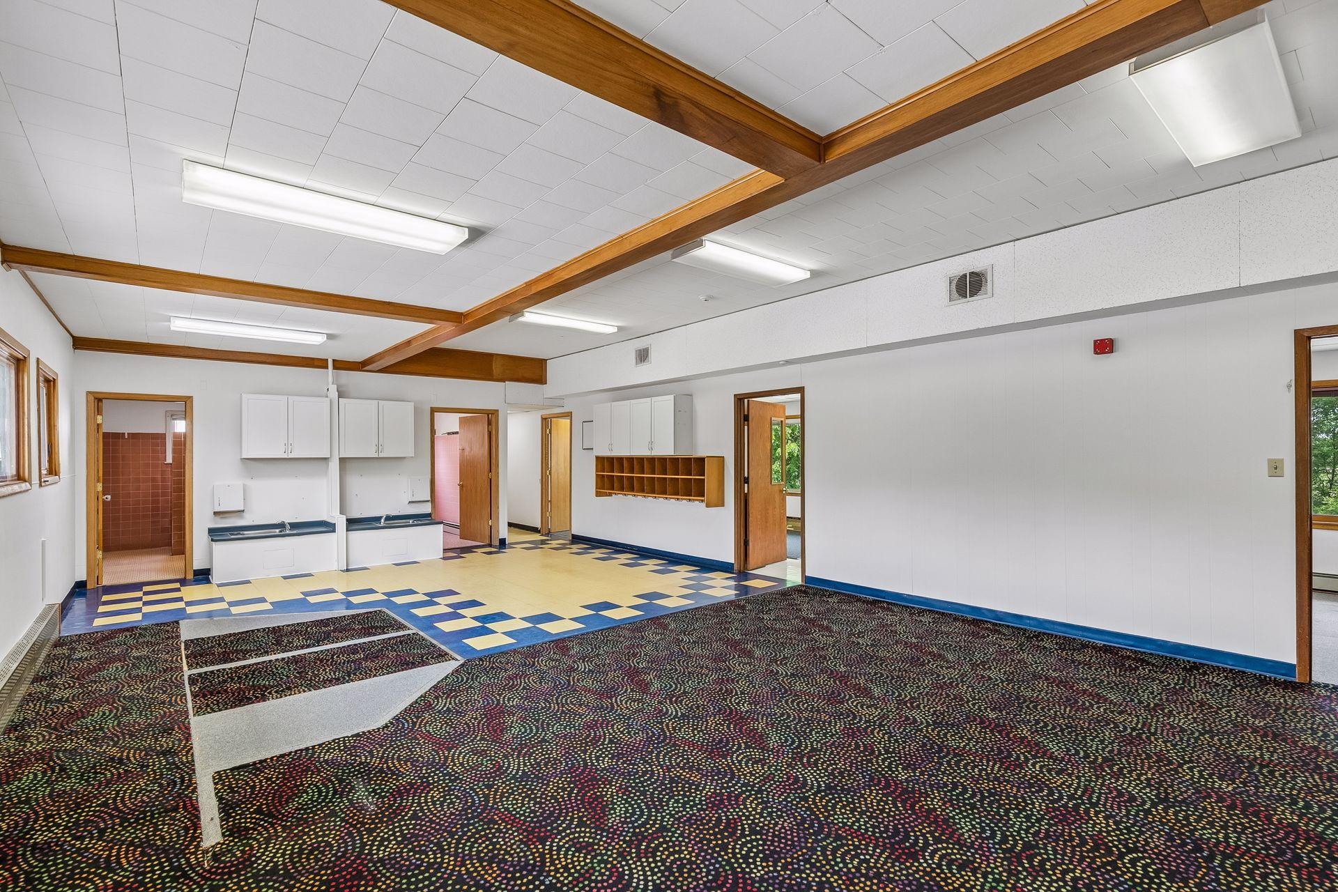 main property photo 19