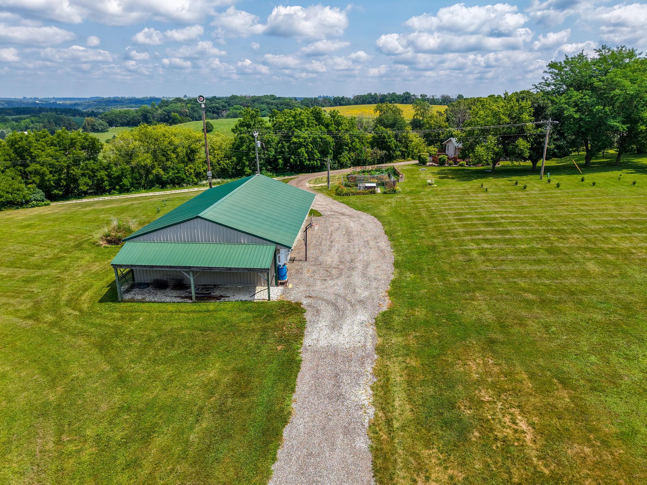 main property photo 45